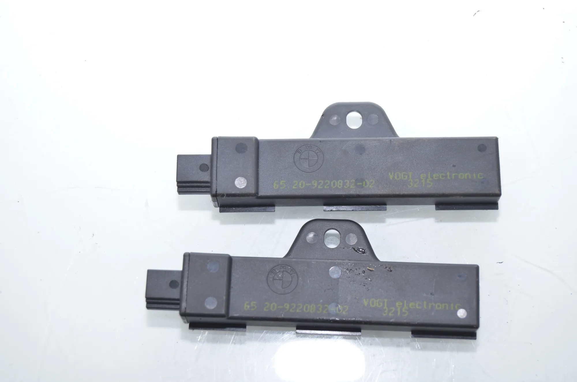 Antenna – OEM 9220832 · BMW 5 Touring (F11) 535 d 2011 – 2