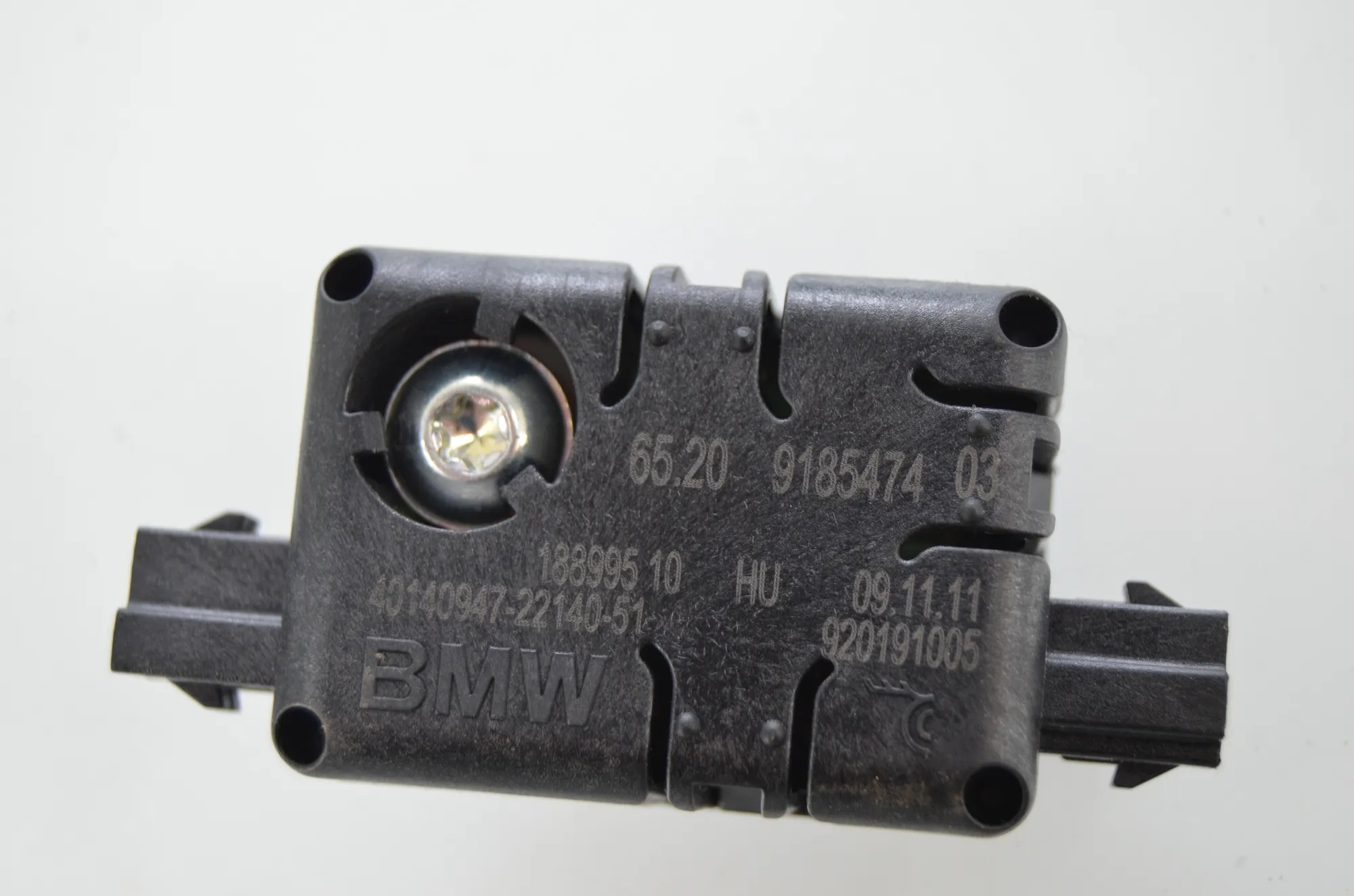 Antenna – OEM 9220832 · BMW 5 Touring (F11) 535 d 2011 – 9