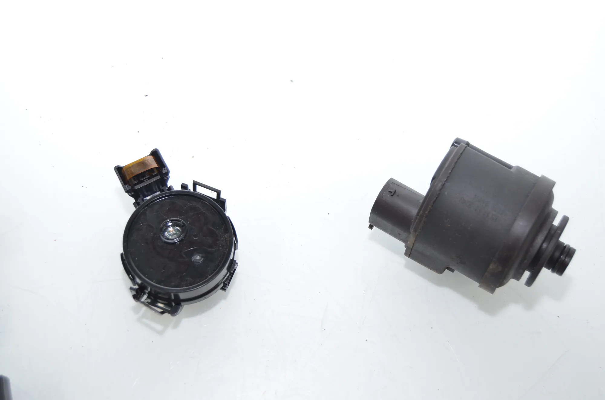 Antenna – OEM 9220832 · BMW 5 Touring (F11) 535 d 2011 – 3