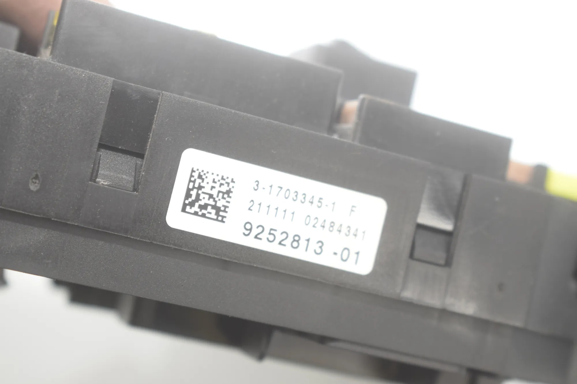 Fuse Box – OEM 9252813 · BMW 5 Touring (F11) 535 d 2011 – 4