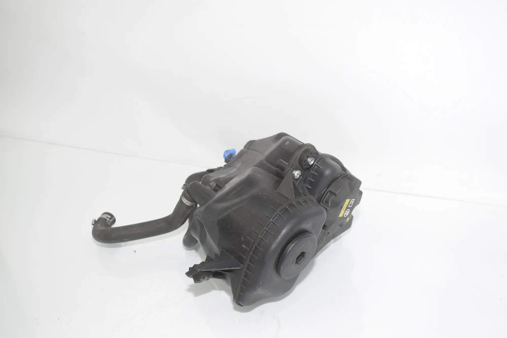 Coolant Expansion Tank – OEM 7647283 · BMW 5 Touring (F11) M 550 d xDrive 2016 – 3
