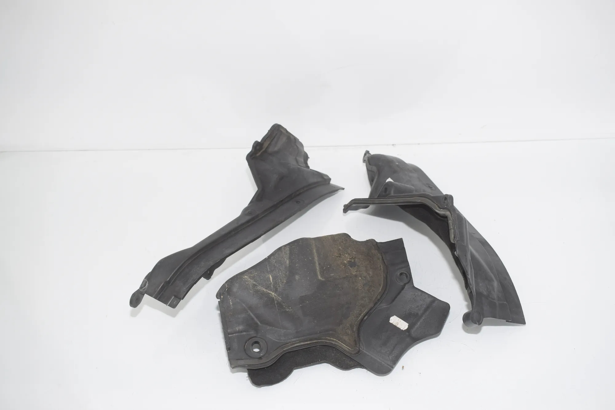 Other Body Parts – OEM 7211898 · BMW 5 Touring (F11) 535 d 2011 – 2
