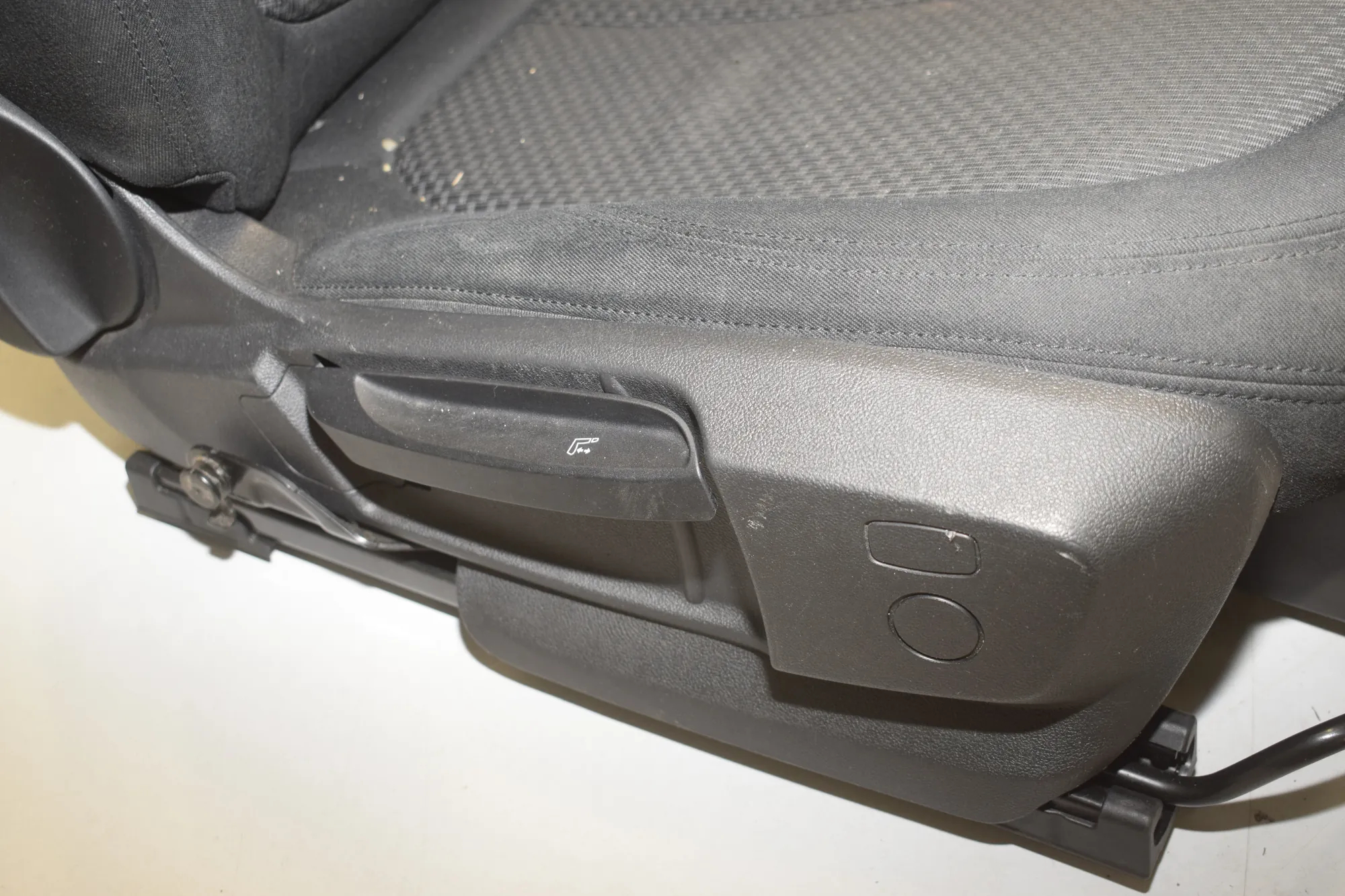 Seat set · BMW 2 Gran Tourer (F46) 216 d 2015 – 13