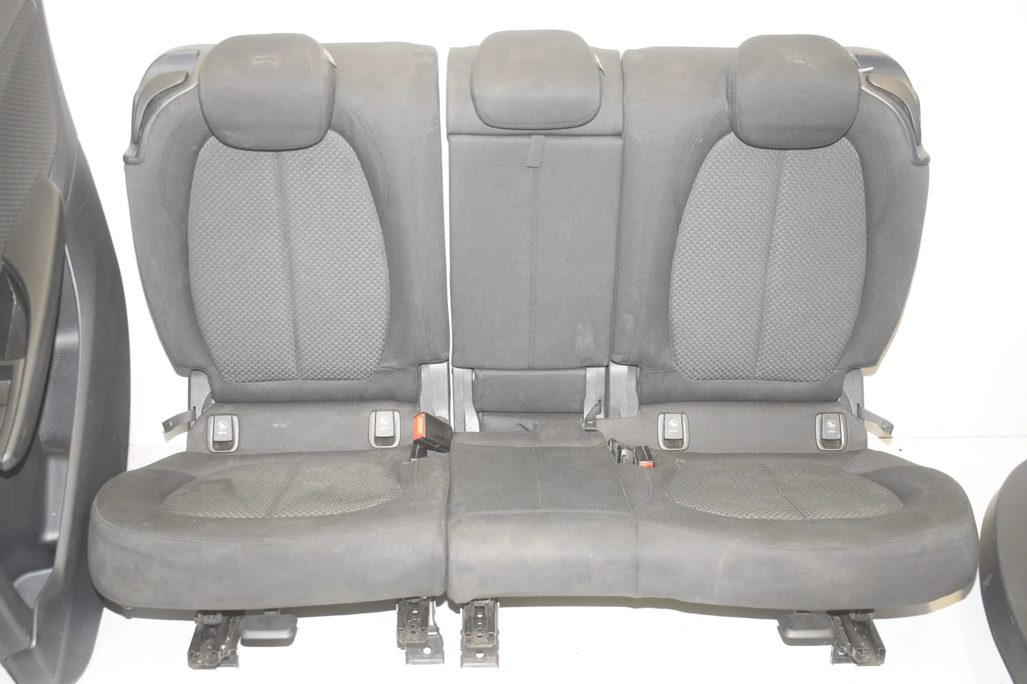 Seat set · BMW 2 Gran Tourer (F46) 216 d 2015 – 6
