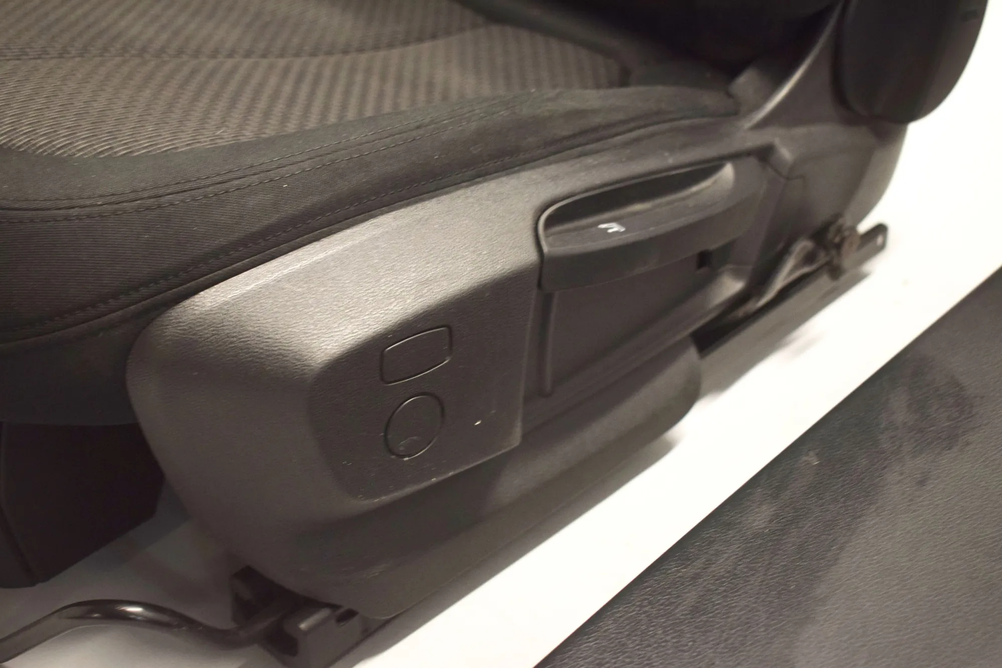 Seat set · BMW 2 Gran Tourer (F46) 216 d 2015 – 11