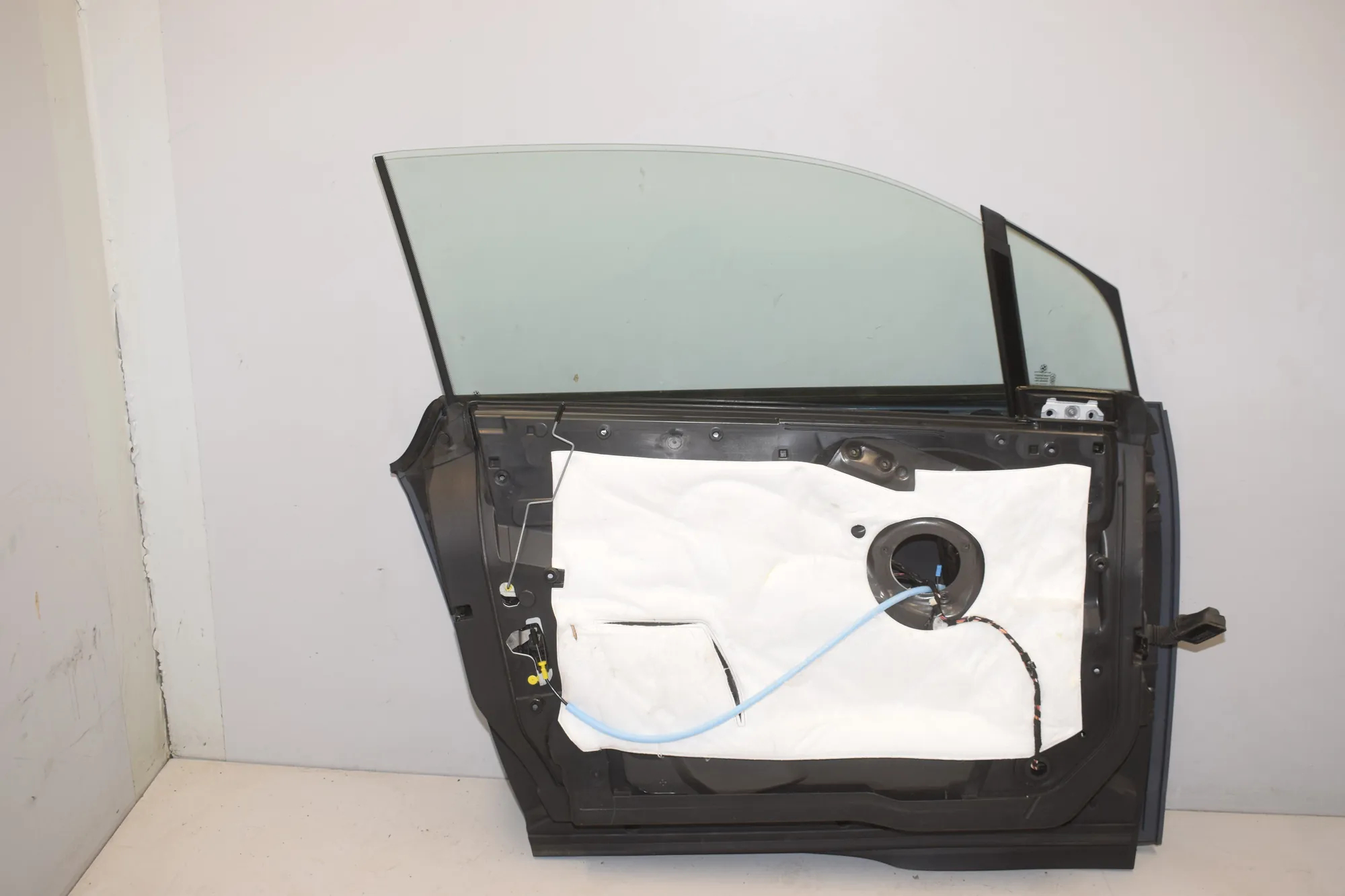 Front Left Door · BMW i3 (I01) s Electric 2022 – 4