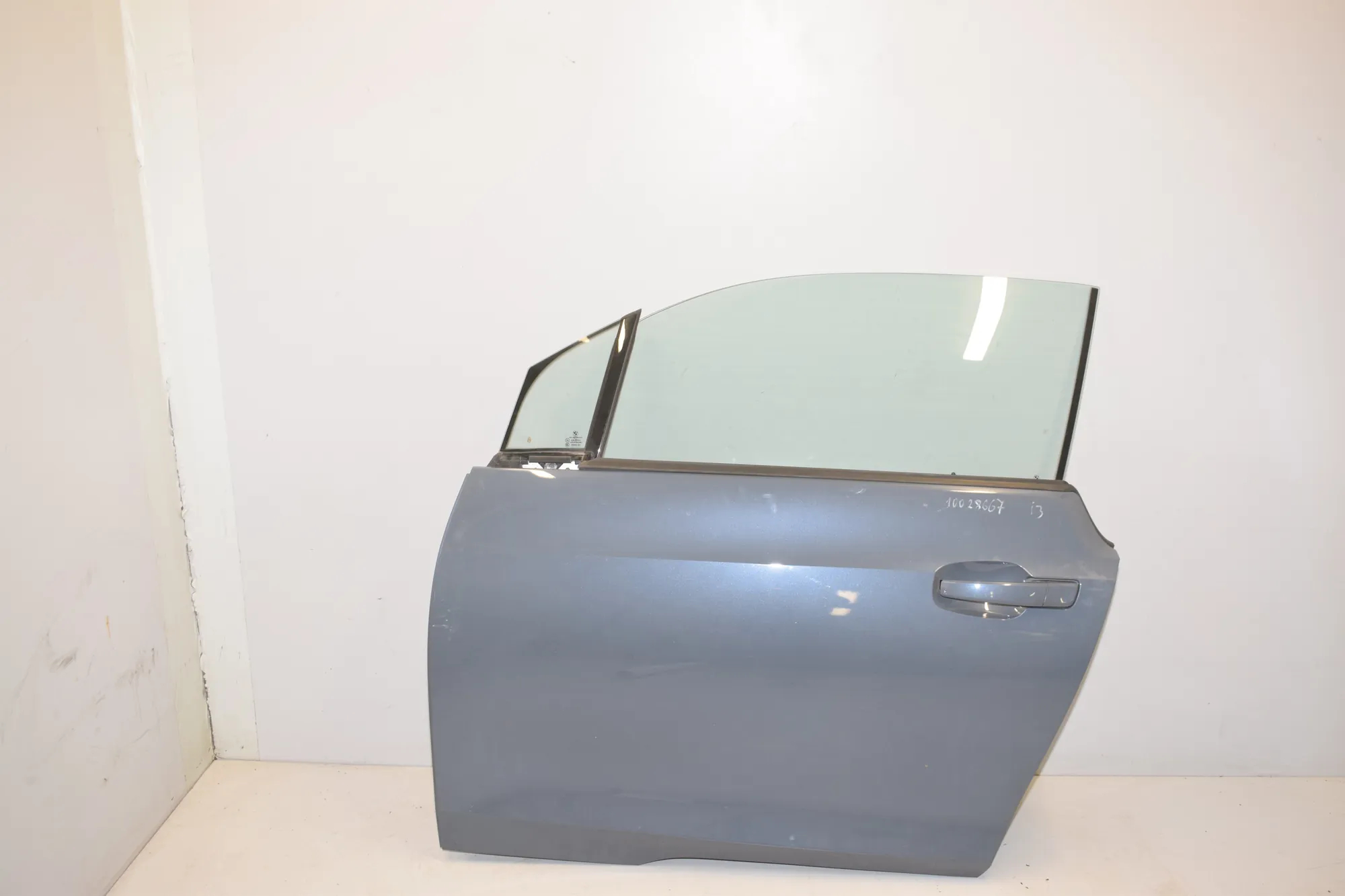 Front Left Door · BMW i3 (I01) s Electric 2022