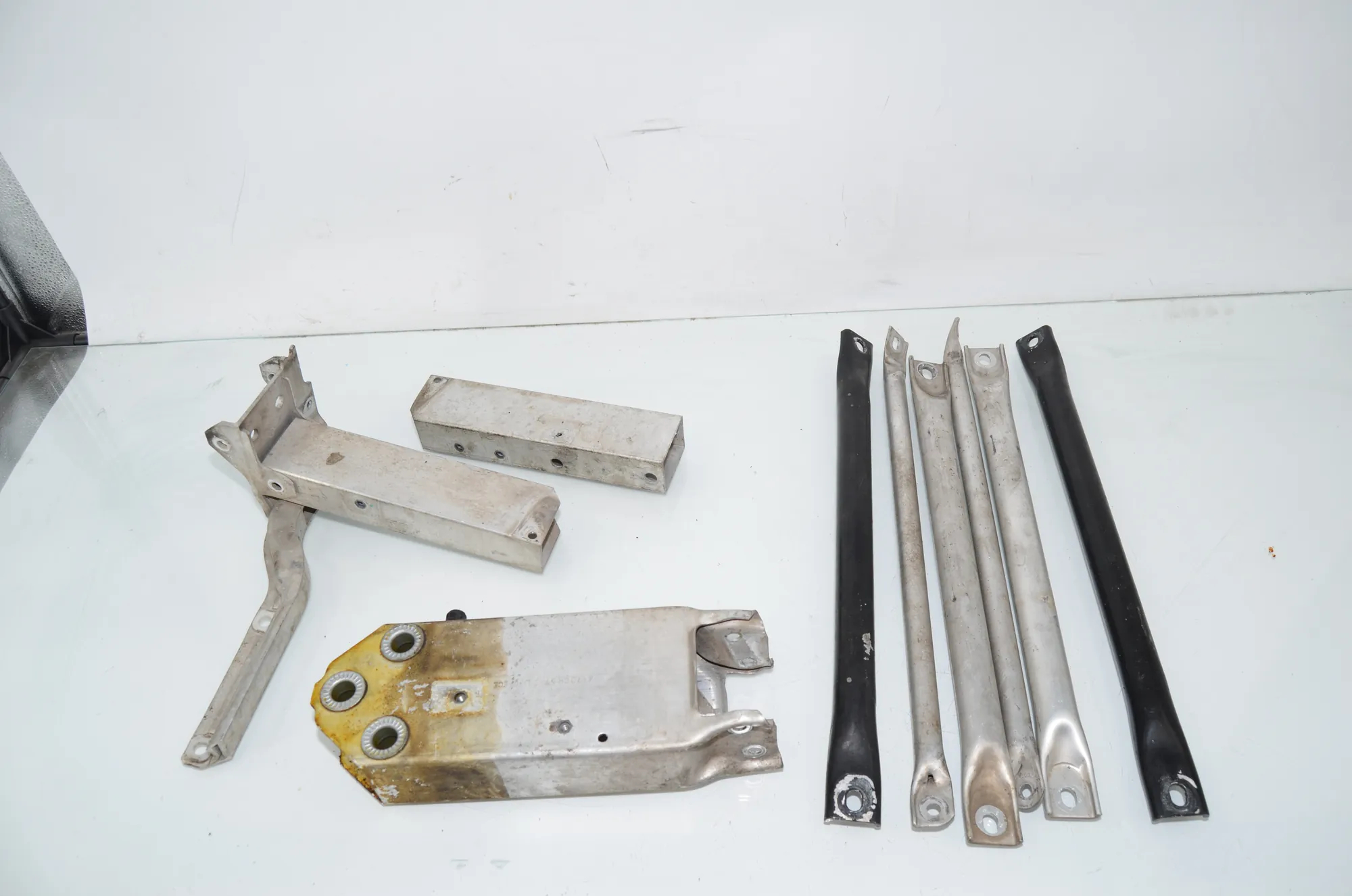 Other Body Parts – OEM 7158874 · BMW 5 Gran Turismo (F07) 535 d xDrive 2014