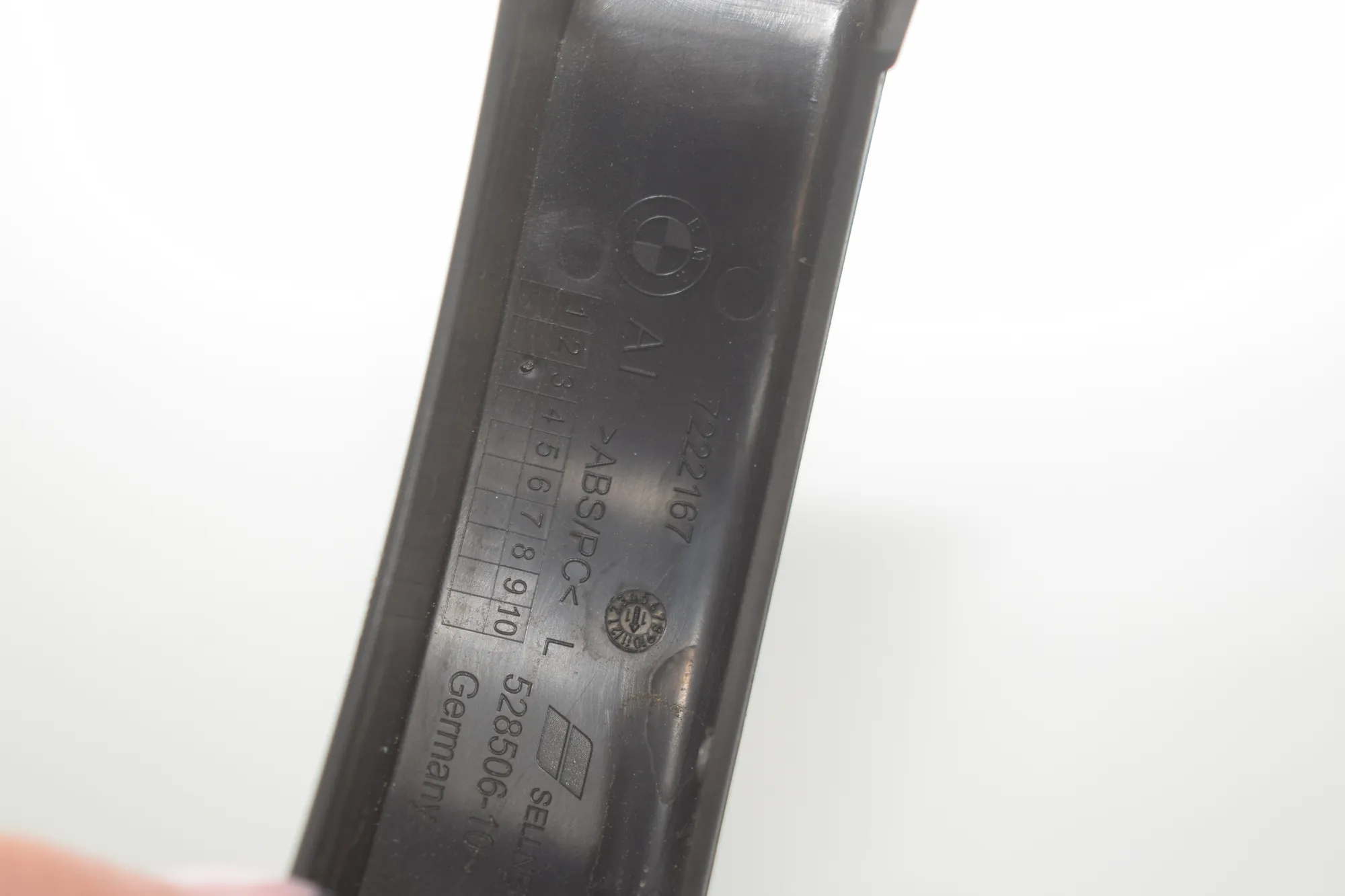 Hinge Trim – OEM 7222168 · BMW 5 Touring (F11) 535 d 2011 – 7