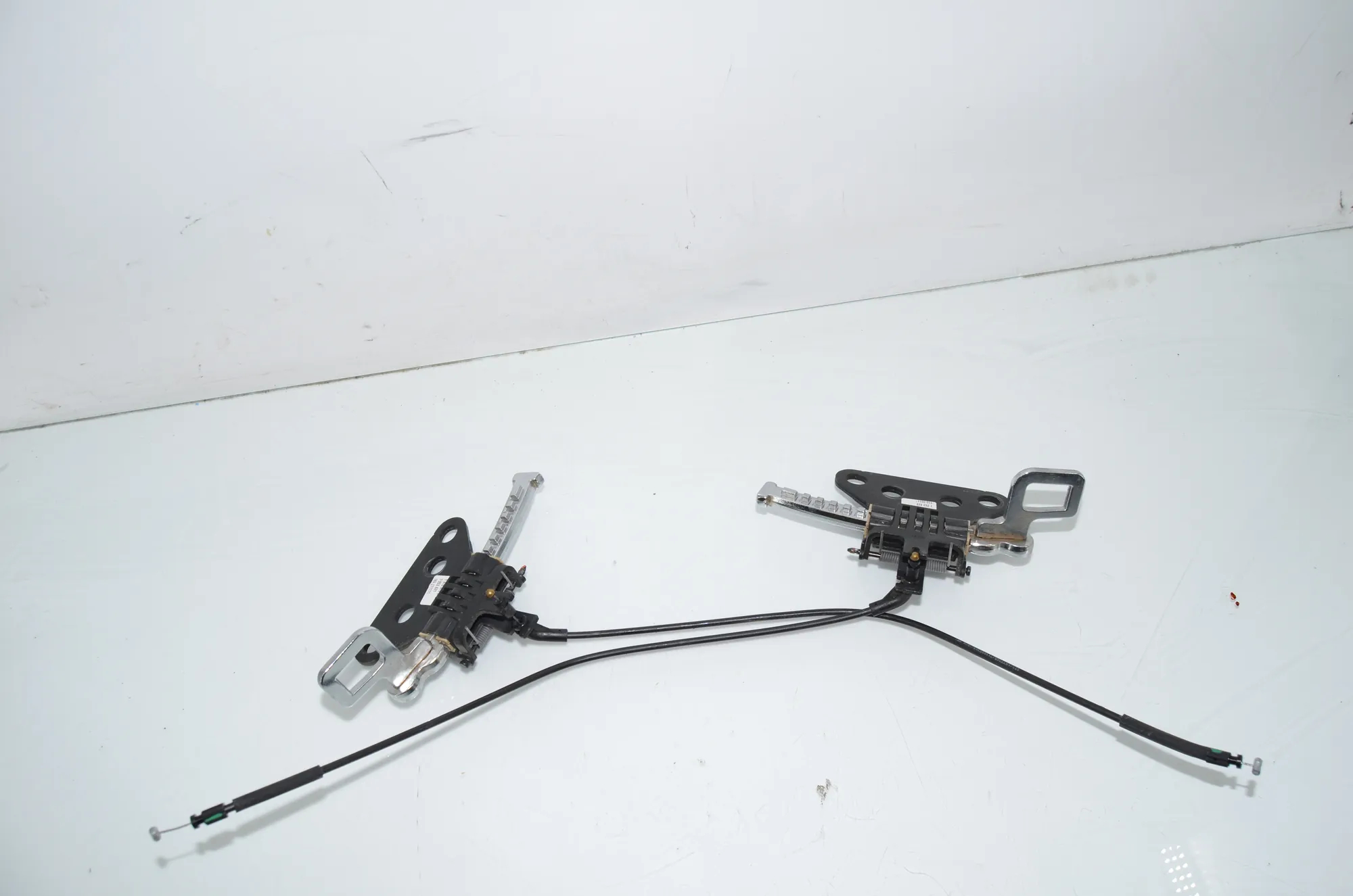Other Boot Trunk Parts – OEM 7253621 · BMW 5 Touring (F11) 535 d 2011 – 2