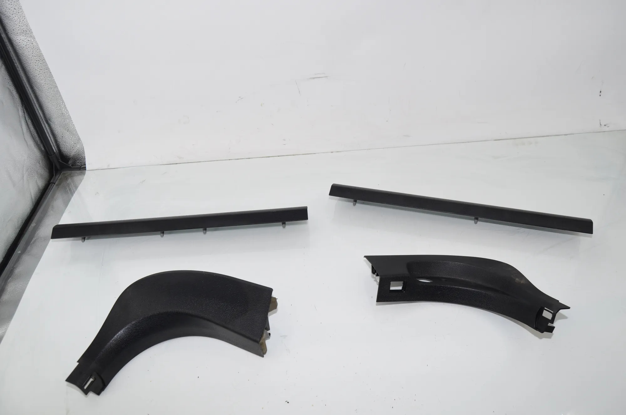 Front Right Interior Step Trim – OEM 9162721 · BMW 5 Touring (F11) 535 d 2011 – 2