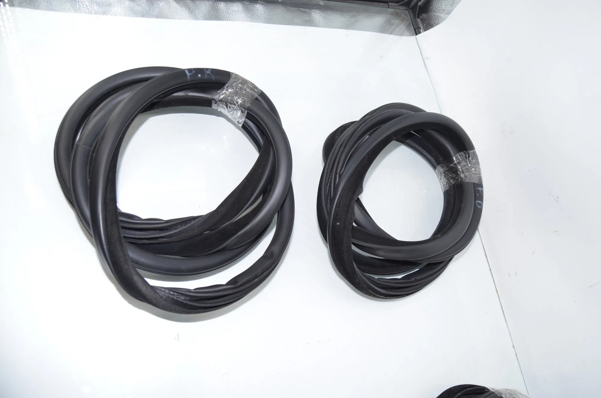 Front Right Door Seal Rubber – OEM 7182269 · BMW 5 Touring (F11) 535 d 2011 – 2