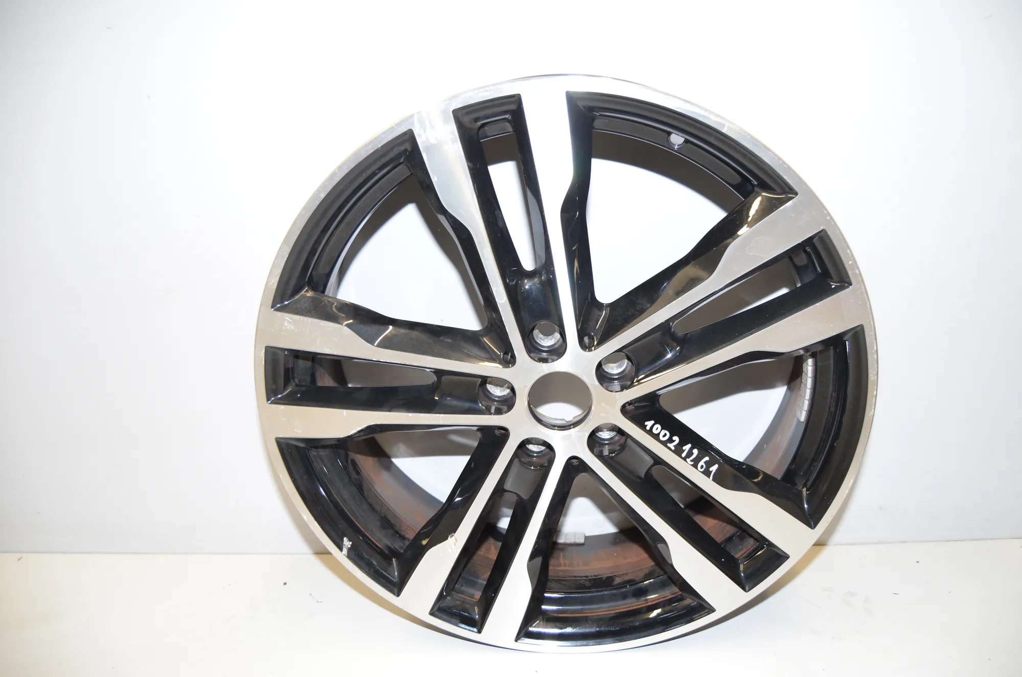 Alloy Wheel – OEM 6852081 · BMW i3 (I01) s Electric 2022