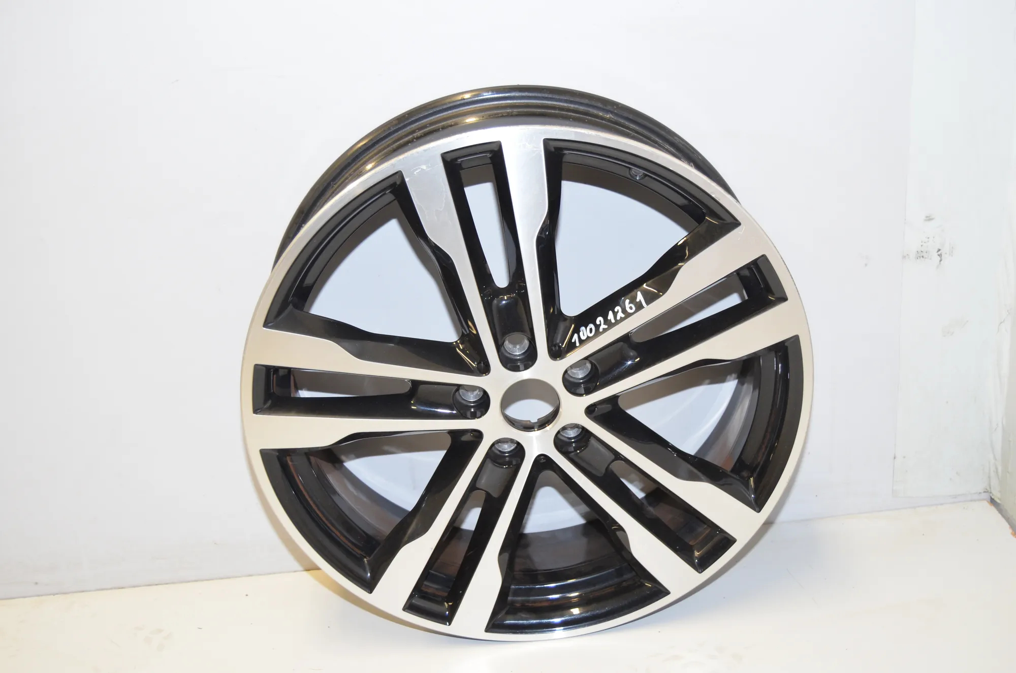 Alloy Wheel – OEM 6852081 · BMW i3 (I01) s Electric 2022