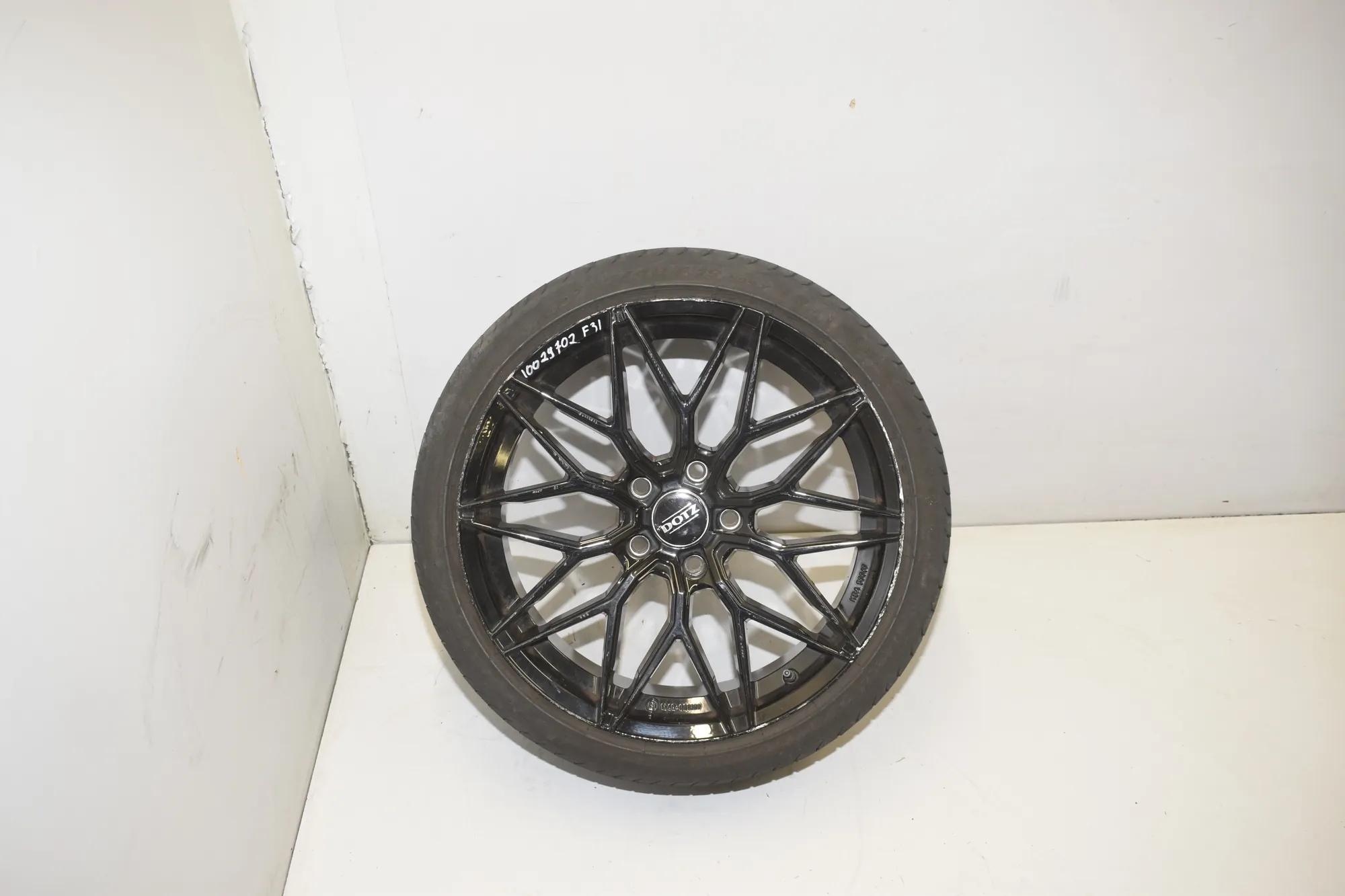 Alloy Wheel · BMW 3 Touring (F31) 320 i 2012