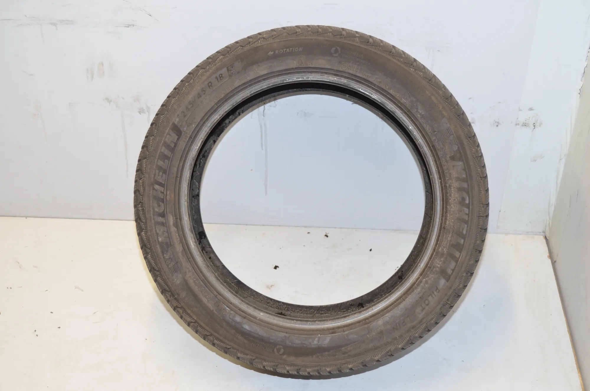 Tire · BMW 3 Touring (F31) BMW 3 Touring (F31) 325 d 2014
