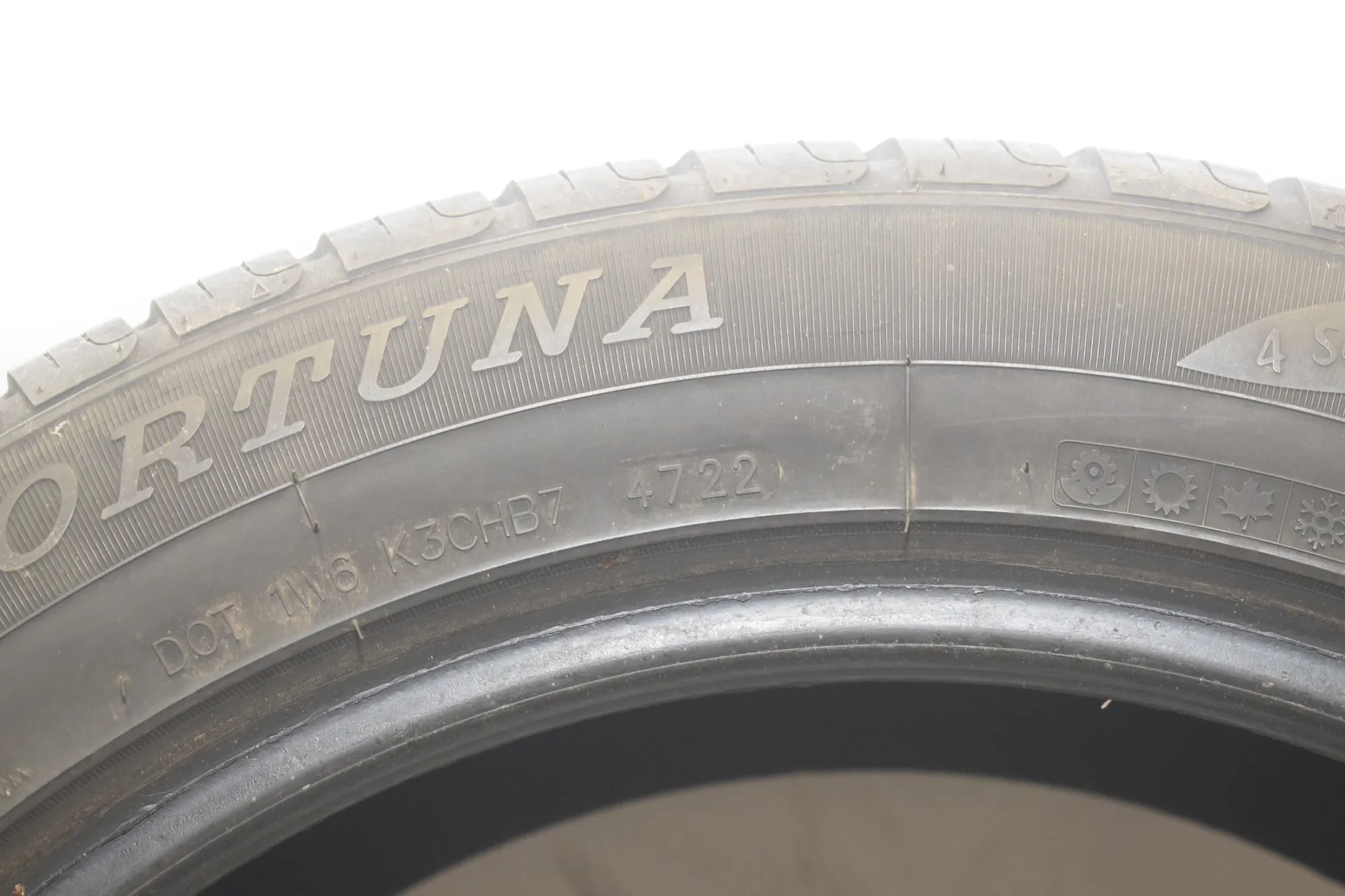 Tire · BMW 5 Touring (F11) BMW 5 Touring (F11) 518 d 2018 – 5