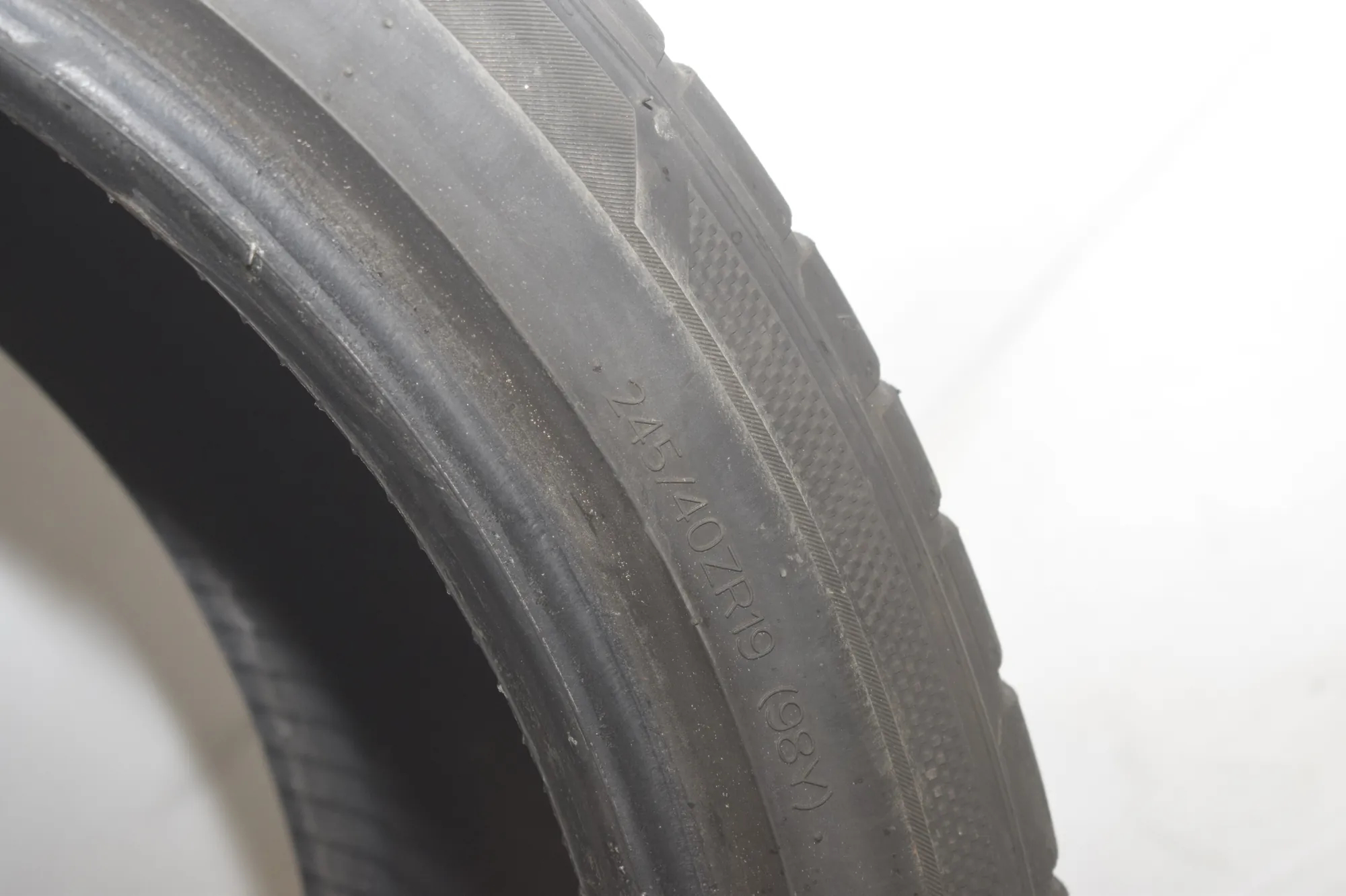 Tire · BMW 5 (F10) BMW 5 (F10) 520 d 2016 – 5