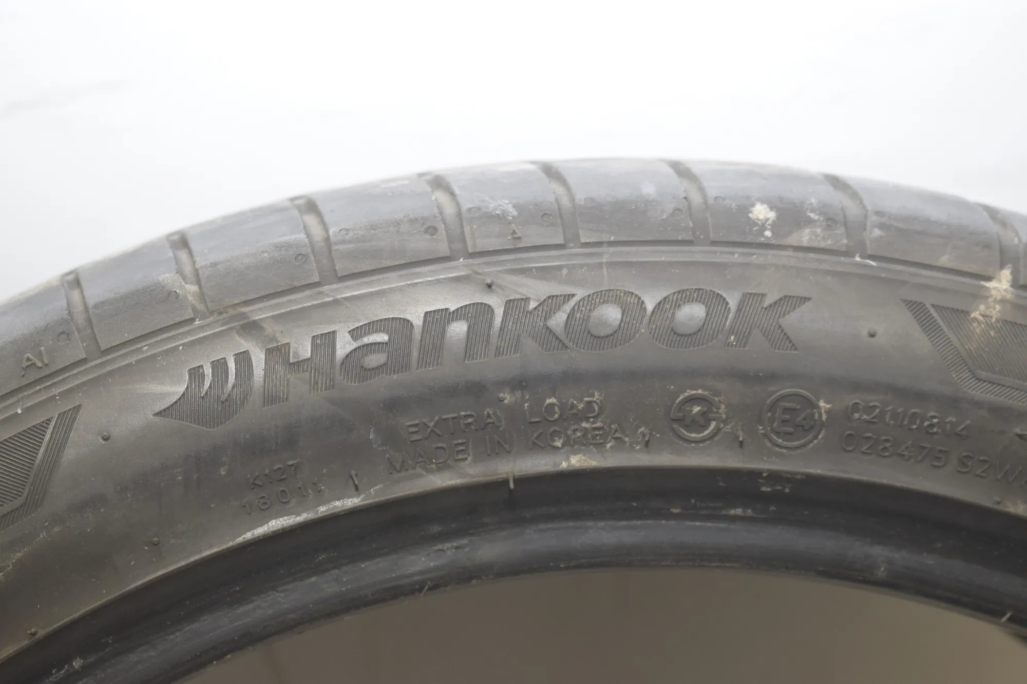 Tire · BMW 5 (F10) BMW 5 (F10) 520 d 2016 – 3