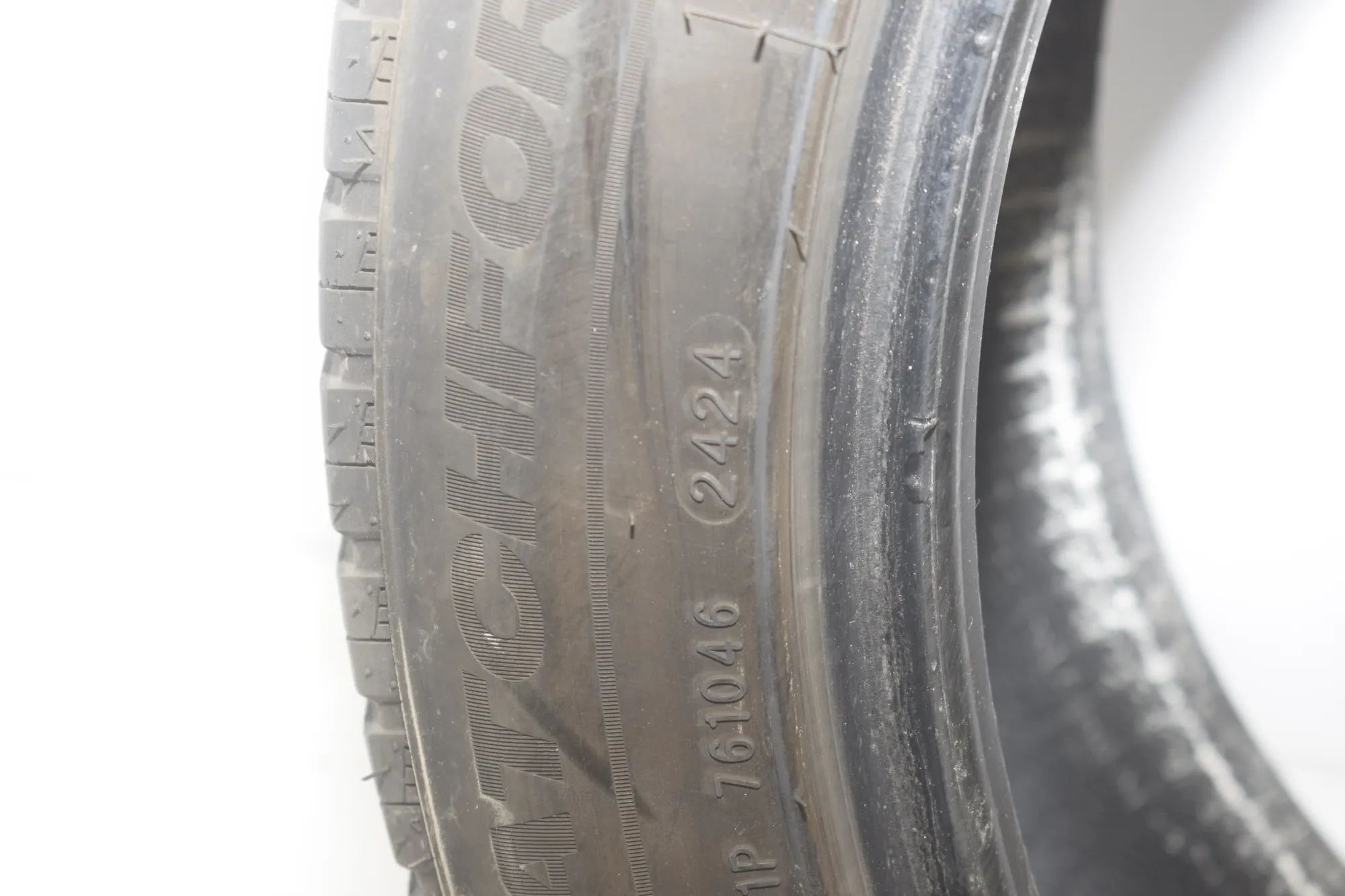 Tire · BMW 5 Gran Turismo (F07) BMW 5 Gran Turismo (F07) 520 d 2012 – 7