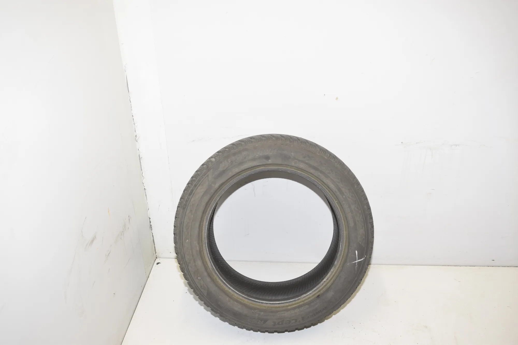 Tire · BMW 5 (F10) BMW 5 (F10) 525 d 2015