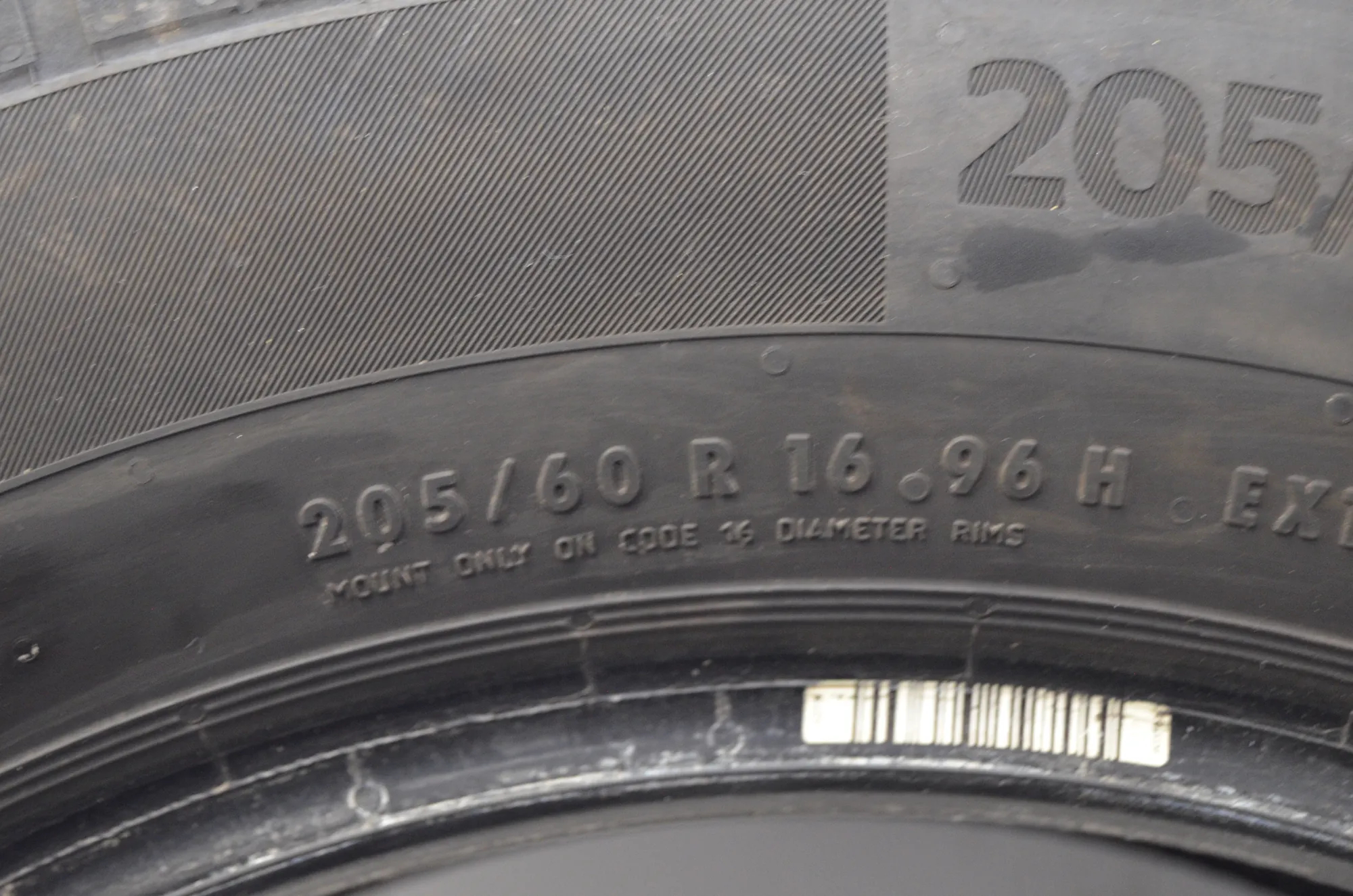 Tire · BMW 5 Touring (F11) BMW 5 Touring (F11) 2011 – 4