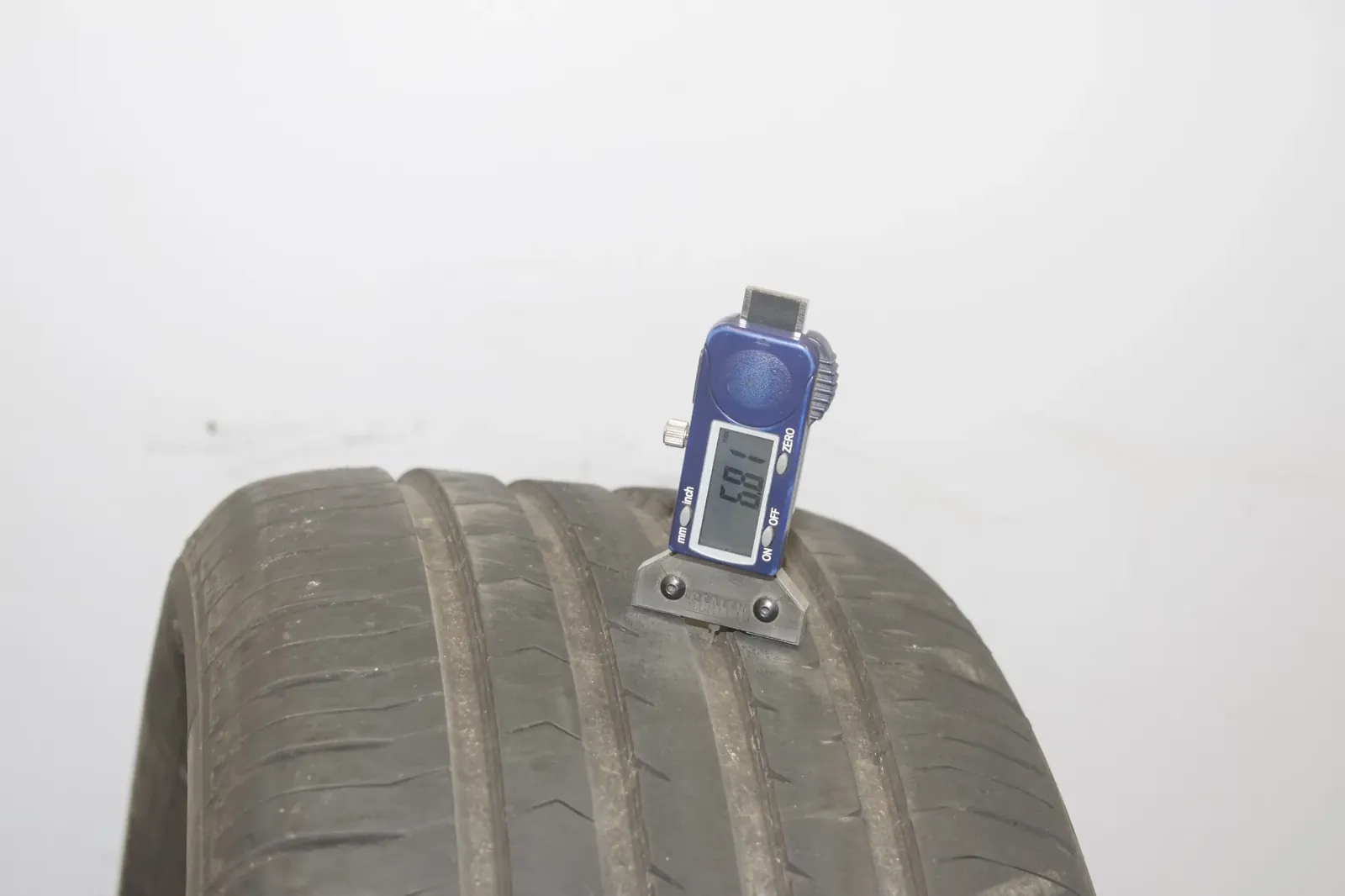 Tire · BMW 5 Touring (F11) BMW 5 Touring (F11) 518 d 2019 – 7