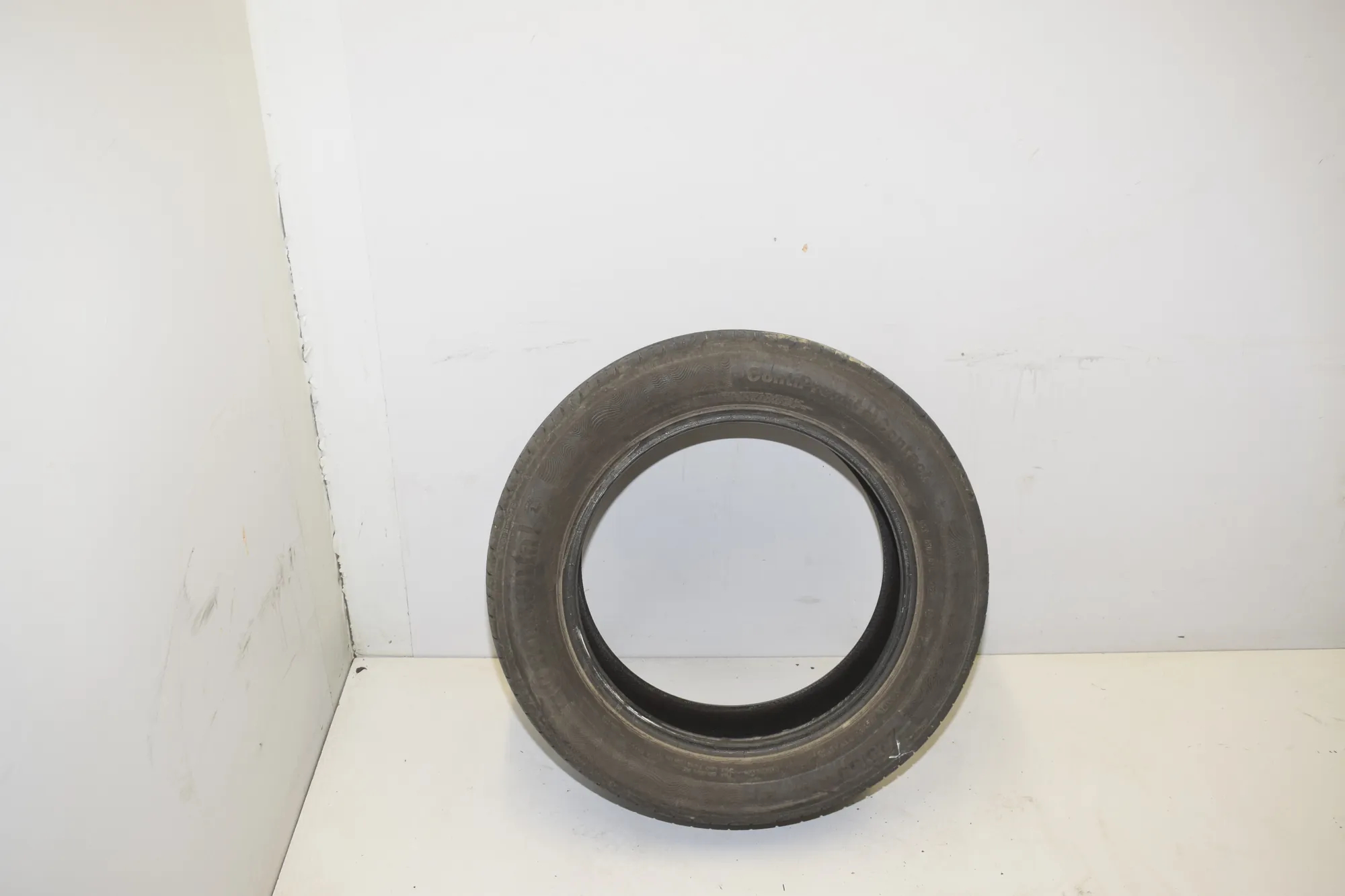 Tire · BMW 5 Touring (F11) BMW 5 Touring (F11) 518 d 2019