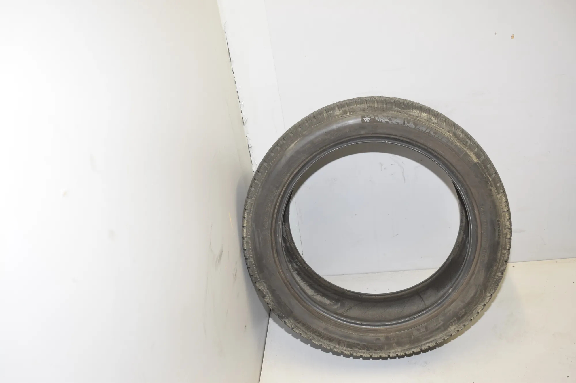 Tire · BMW 5 (F10) BMW 5 (F10) 518 d 2014 – 2