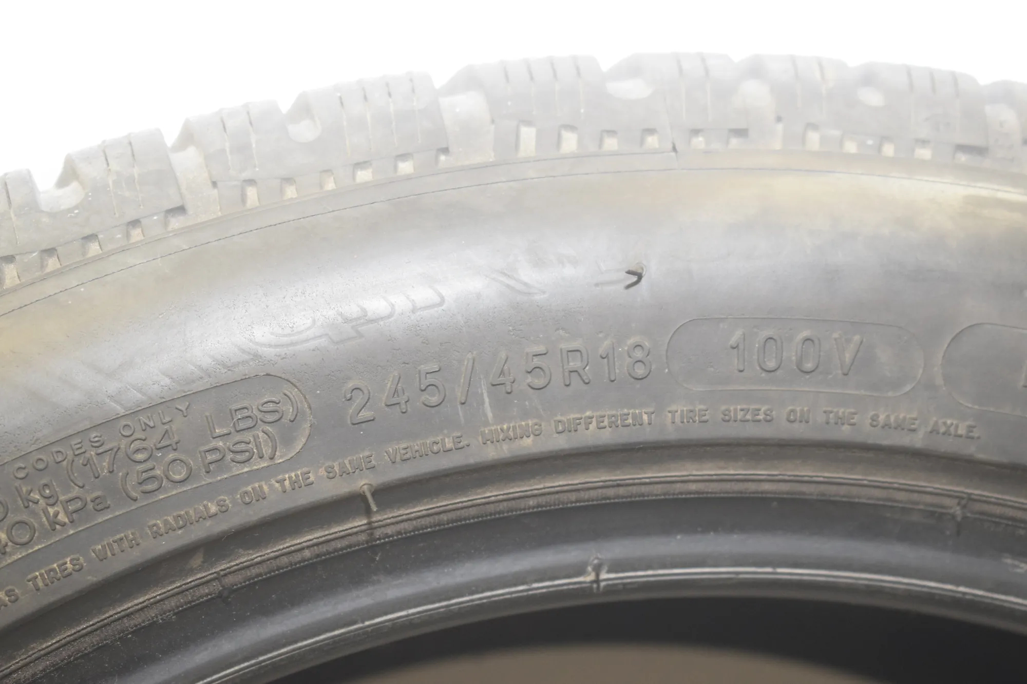 Tire · BMW 5 (F10) BMW 5 (F10) 518 d 2014 – 5