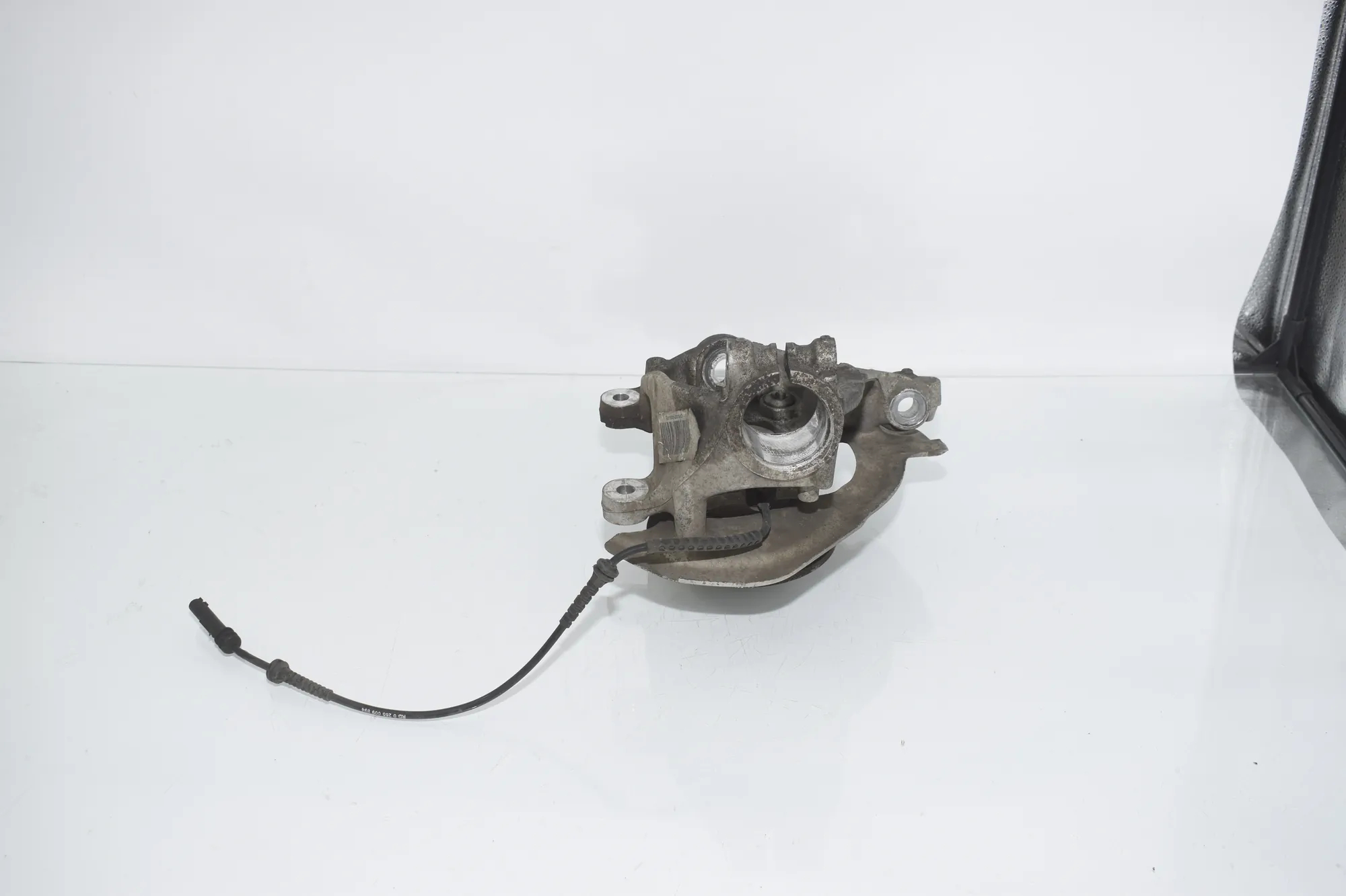 Front Right Wheel Hub – OEM 6852160 · BMW i3 (I01) s Electric 2022
