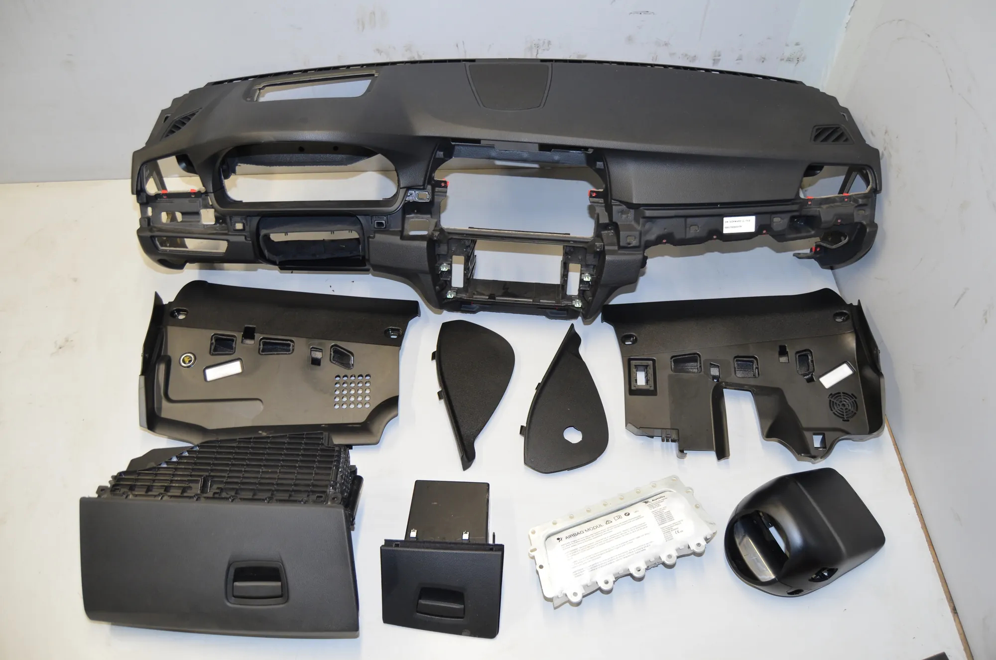 Dashboard – OEM 9207406 · BMW 5 Touring (F11) M 550 d xDrive 2016