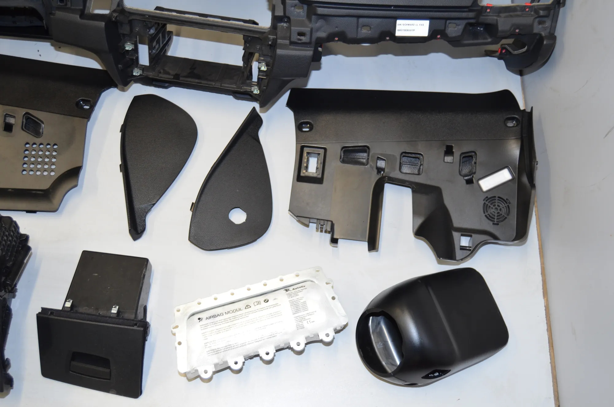 Dashboard – OEM 9207406 · BMW 5 Touring (F11) M 550 d xDrive 2016 – 4