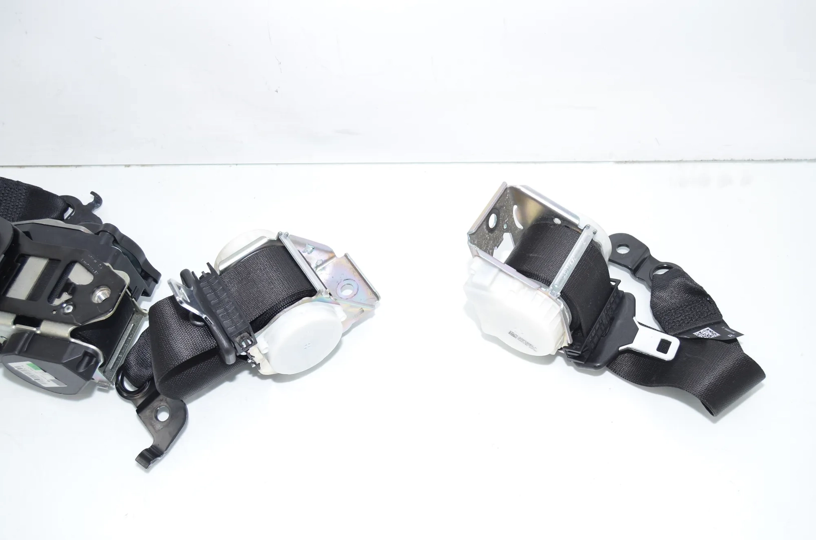 Front Right Seatbelt – OEM 7382325 · BMW 5 Touring (F11) M 550 d xDrive 2016 – 4
