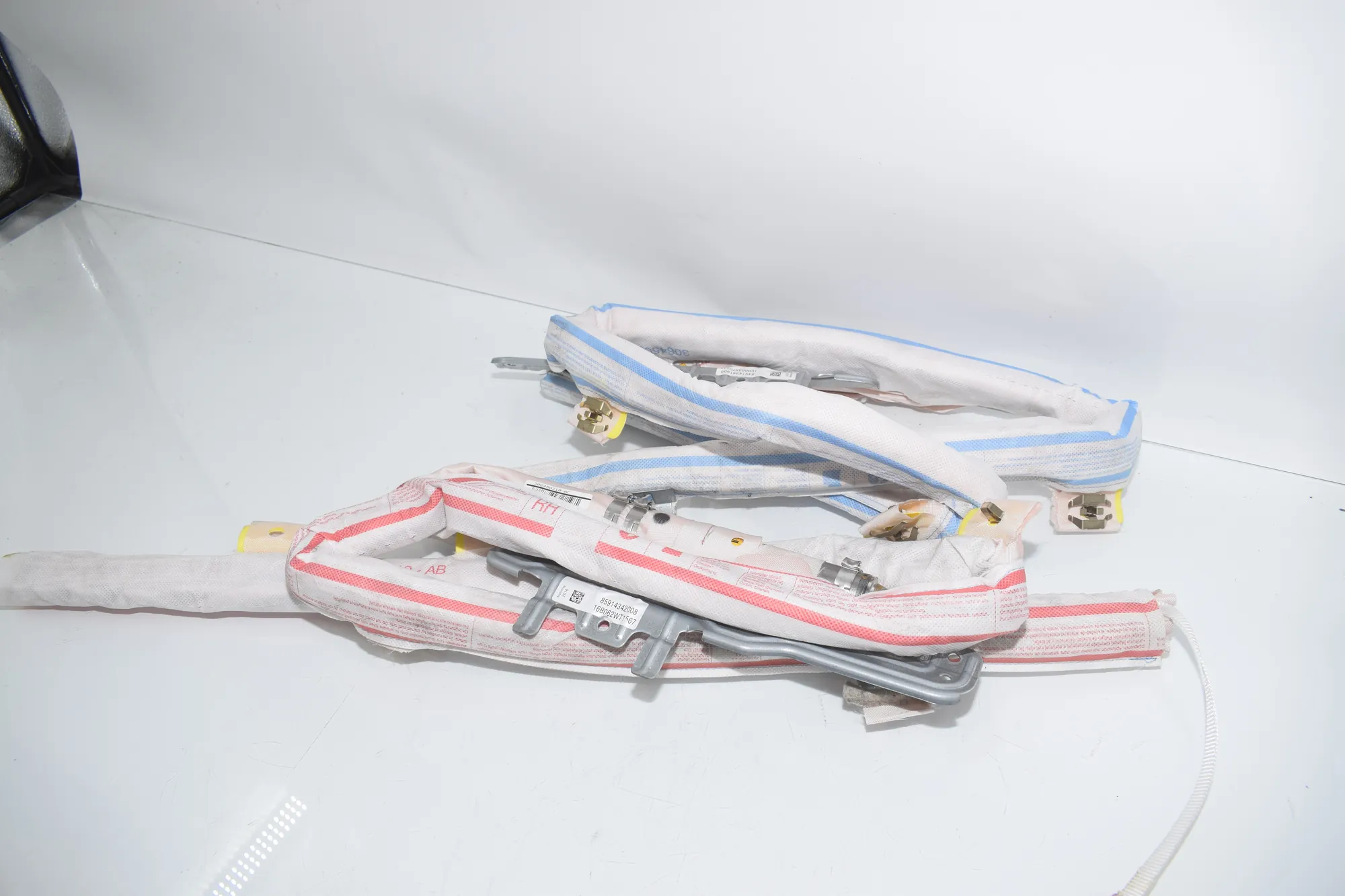 Left Side Roof Safety Curtain SRS – OEM 9143420 · BMW 5 Touring (F11) M 550 d xDrive 2016 – 2