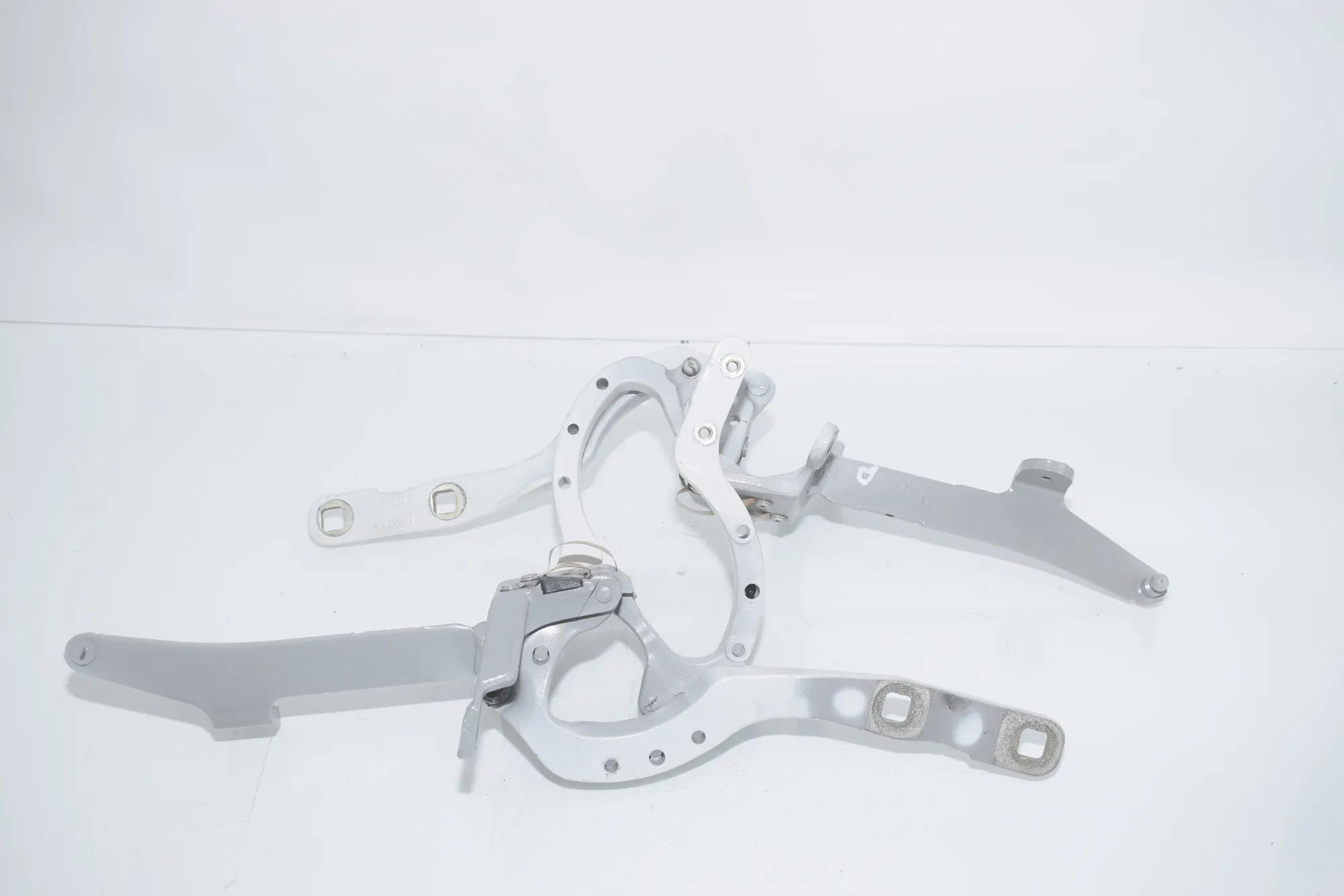 Left Side Bootlid Hinge – OEM 7206640 · BMW 5 Touring (F11) M 550 d xDrive 2016 – 2
