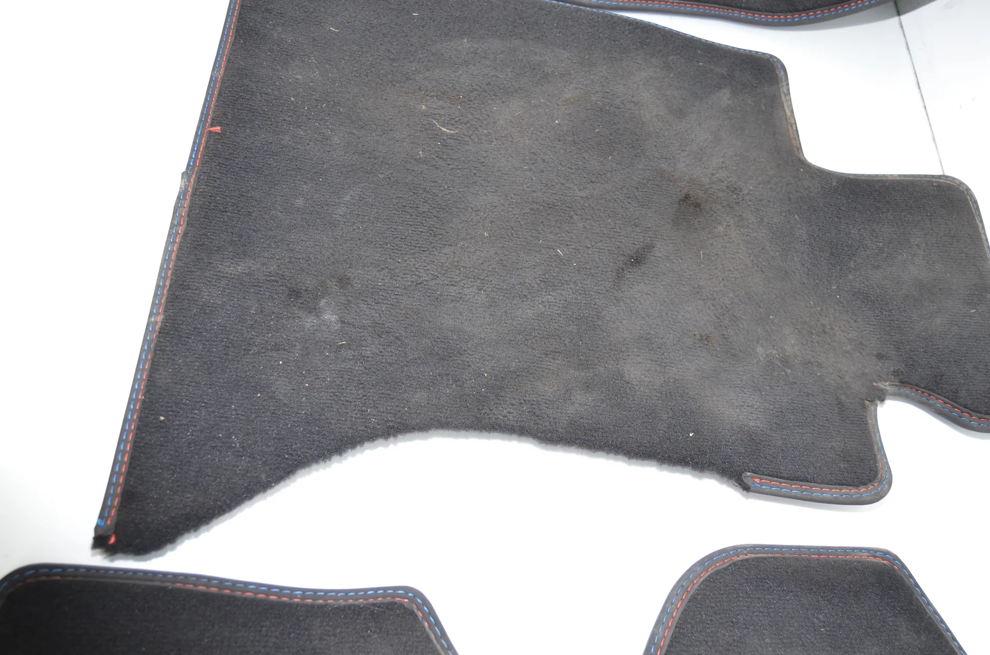 Floor Mat Set – OEM 7351387 · BMW 5 Touring (F11) M 550 d xDrive 2016 – 4