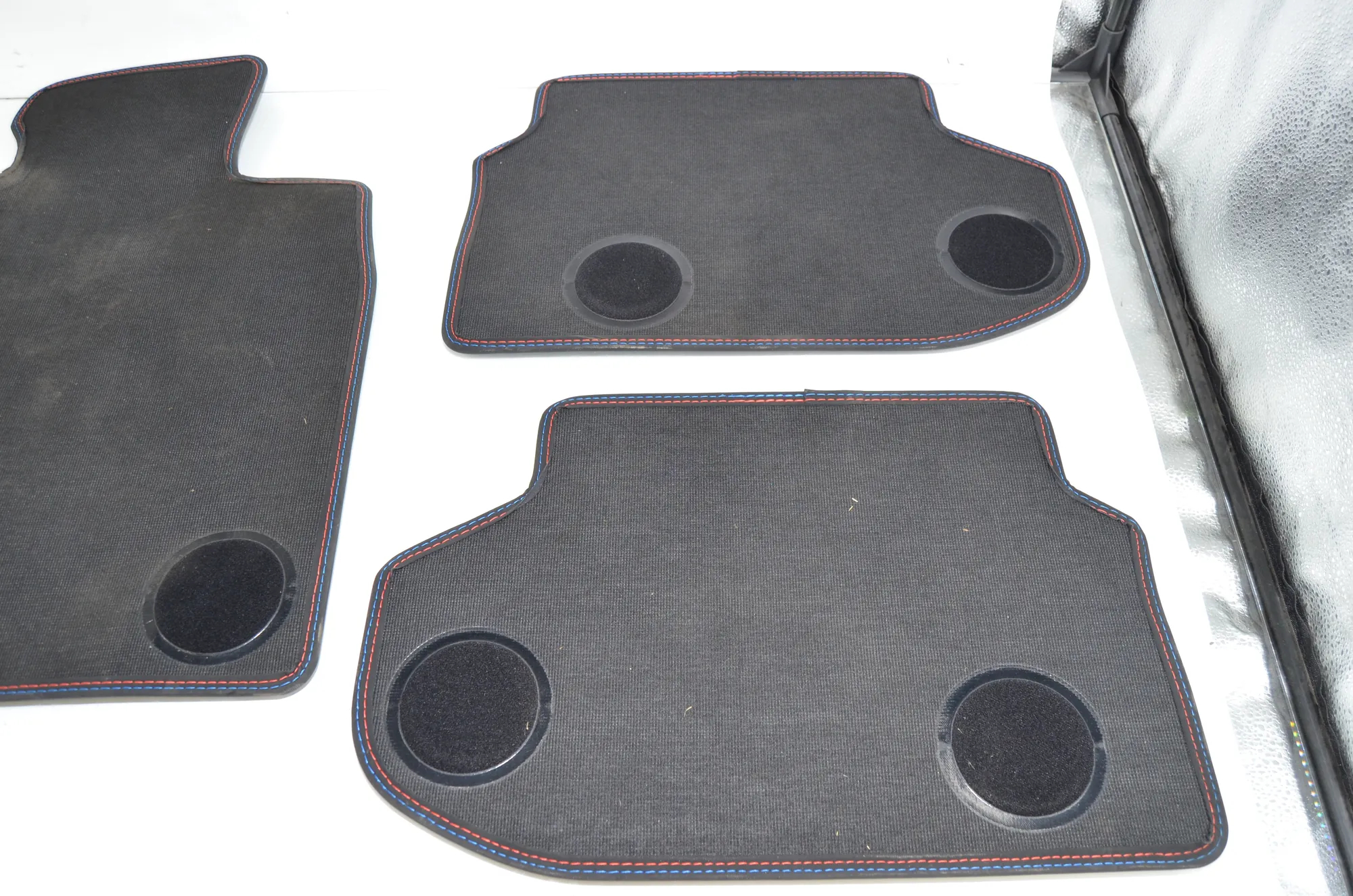 Floor Mat Set – OEM 7351387 · BMW 5 Touring (F11) M 550 d xDrive 2016 – 6