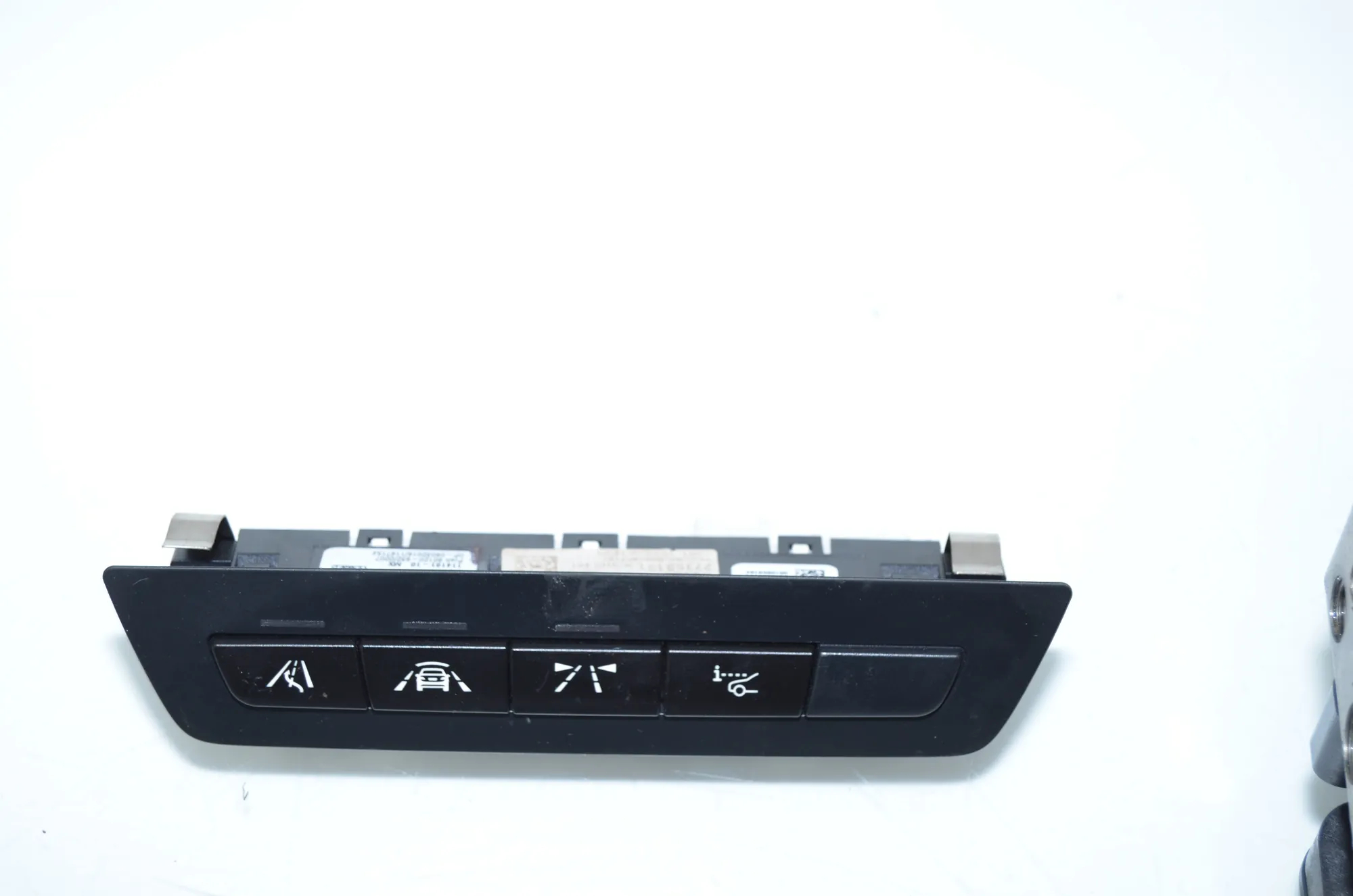 Distance Radar Sensor – OEM 6877096 · BMW 5 Touring (F11) M 550 d xDrive 2016 – 4