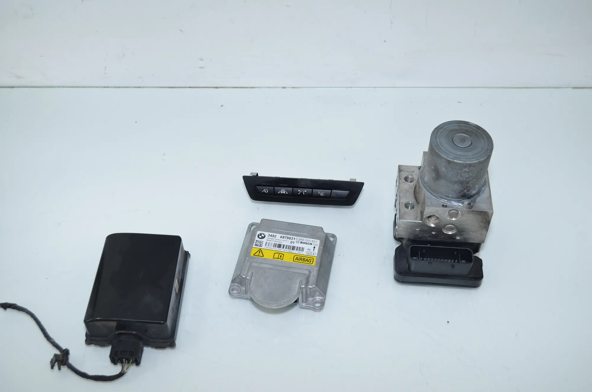 Distance Radar Sensor – OEM 6877096 · BMW 5 Touring (F11) M 550 d xDrive 2016