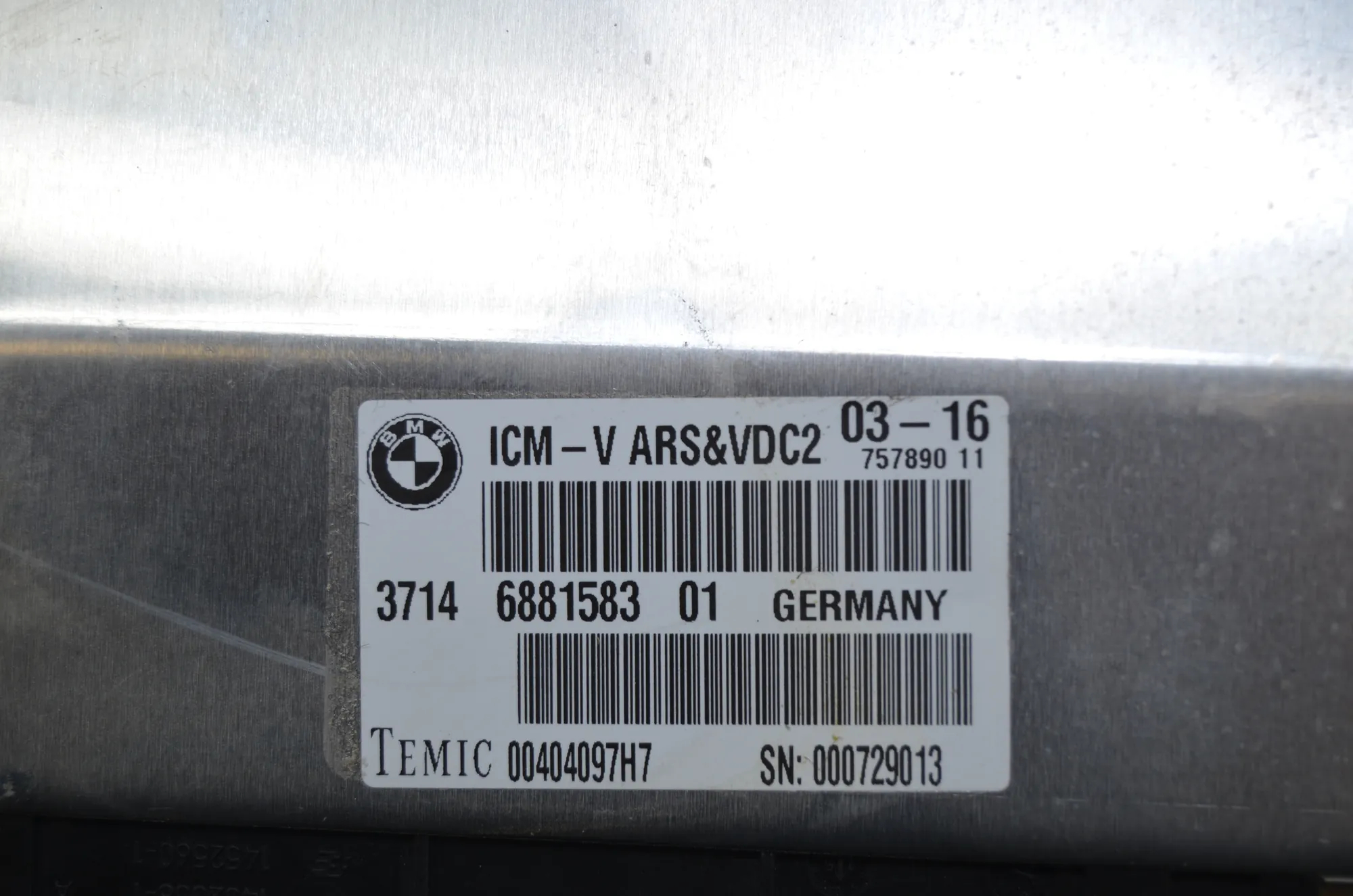 Other Control Units – OEM 9393659 · BMW 5 Touring (F11) M 550 d xDrive 2016 – 12