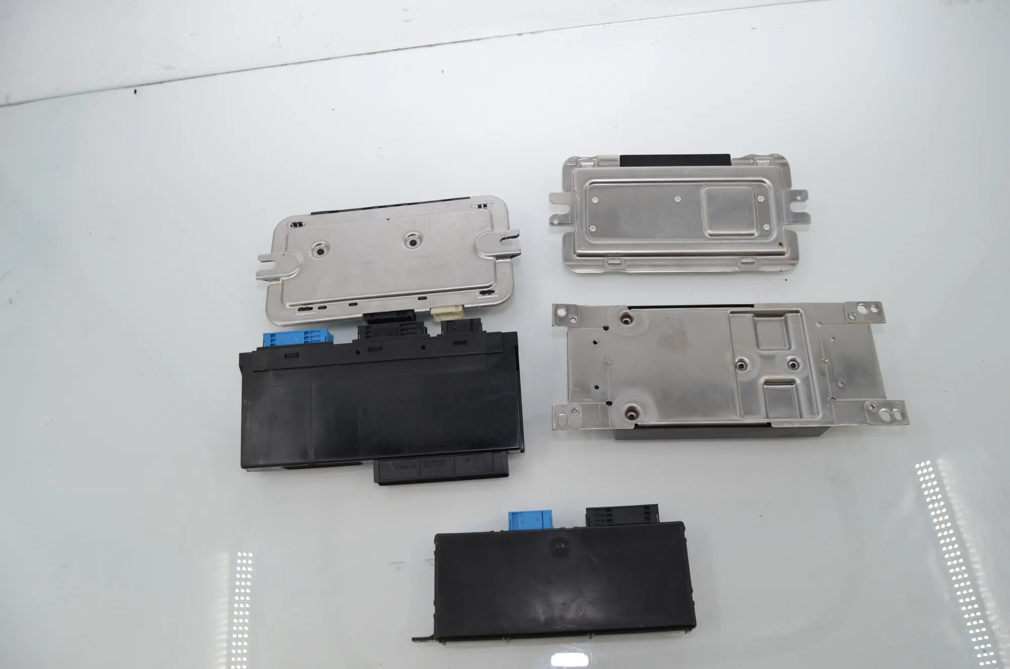 Other Control Units – OEM 9393659 · BMW 5 Touring (F11) M 550 d xDrive 2016 – 7
