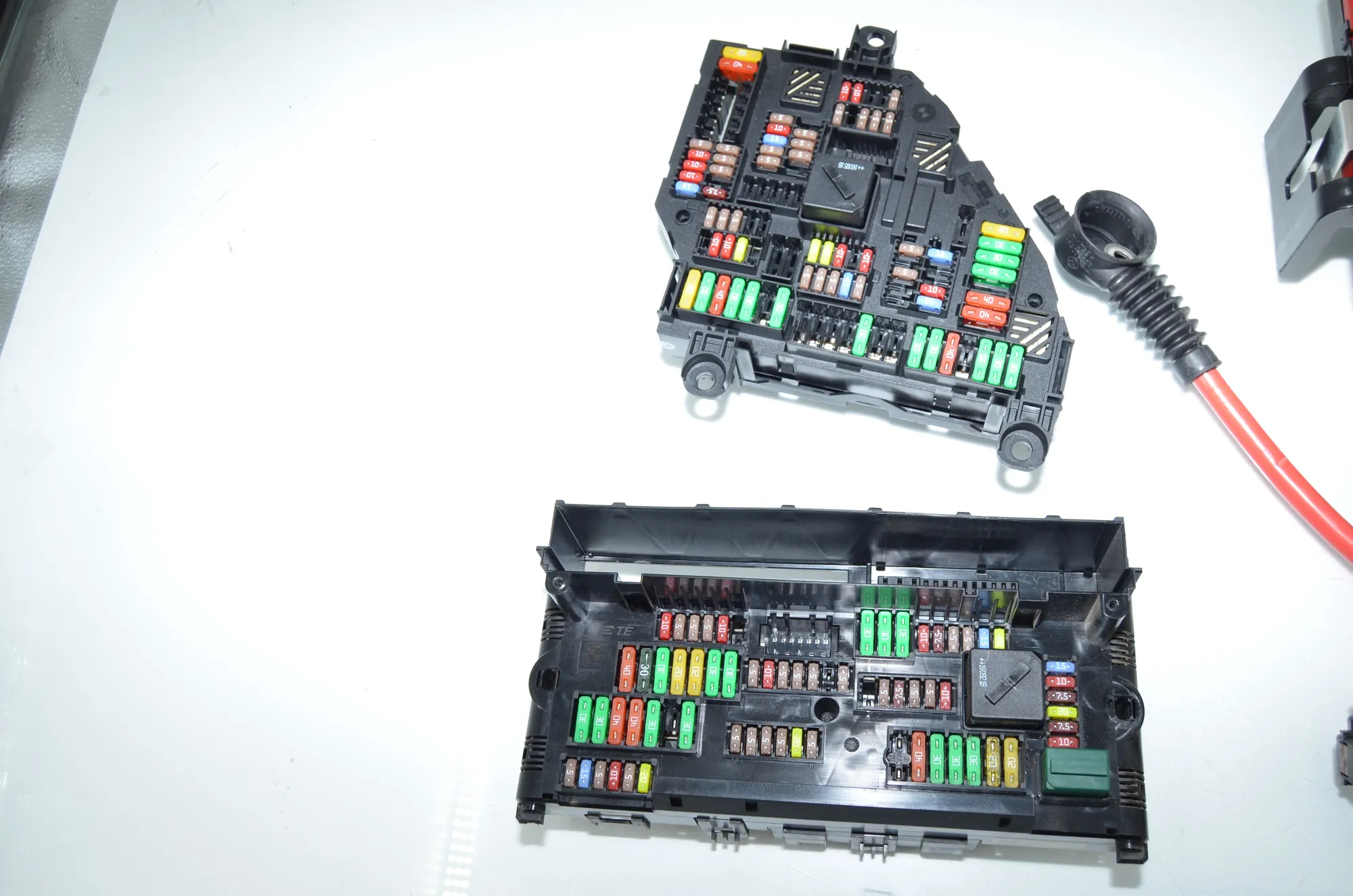Fuse Box – OEM 9252815 · BMW 5 Touring (F11) M 550 d xDrive 2016 – 2