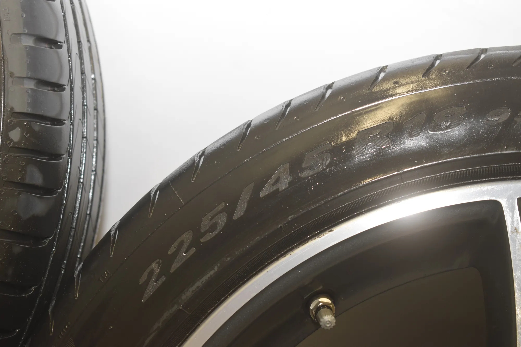 Alloy Wheel Set – OEM 6855092 · BMW 2 Gran Tourer (F46) 220 d xDrive 2016 – 16