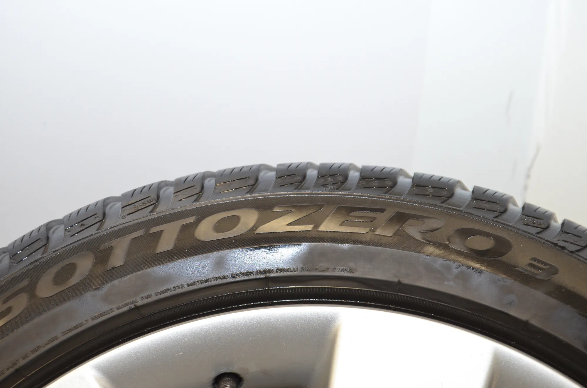 Alloy Wheel Set – OEM 6775390 · BMW 7 (F01, F02) BMW 7 (F01, F02) 730 d 2013 – 7