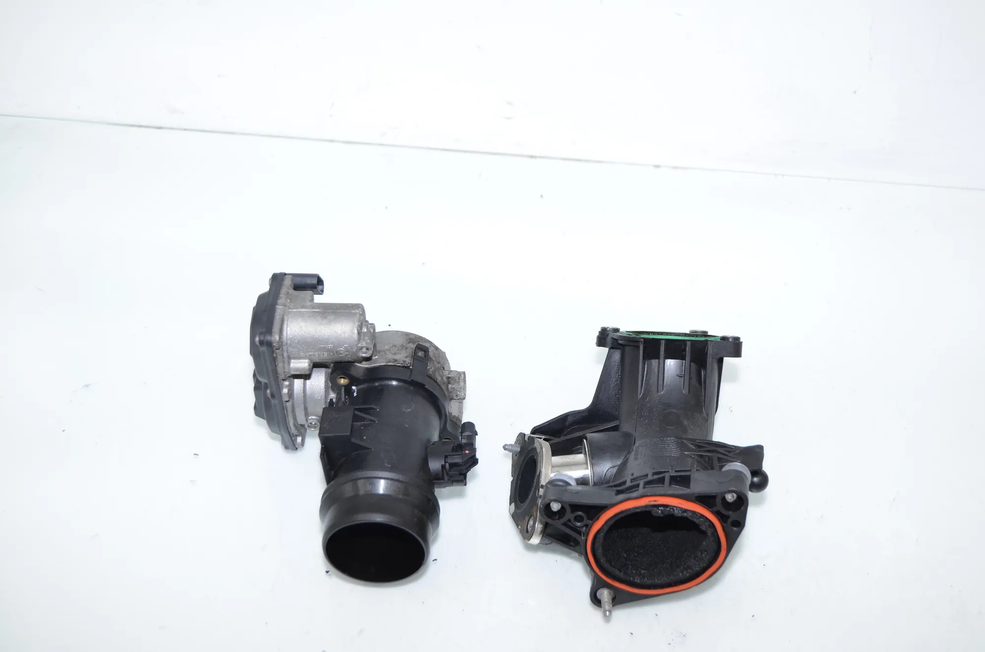 Other Engine Compartment Parts – OEM 7823244 · BMW 5 Touring (F11) 535 d 2011 – 4
