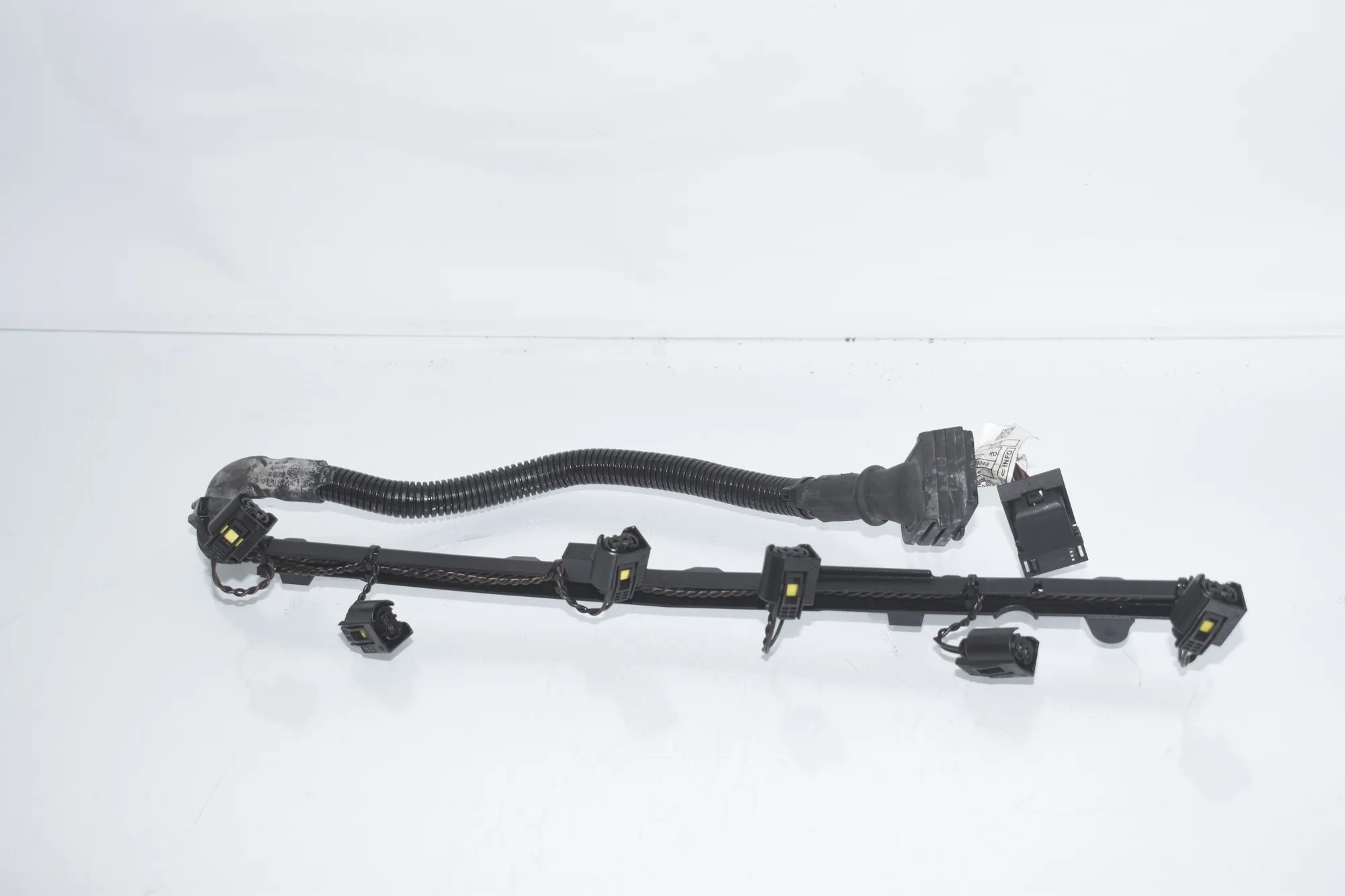 Fuel Injector Wire Connection – OEM 7550666 · BMW 5 Touring (F11) 535 d 2011 – 2