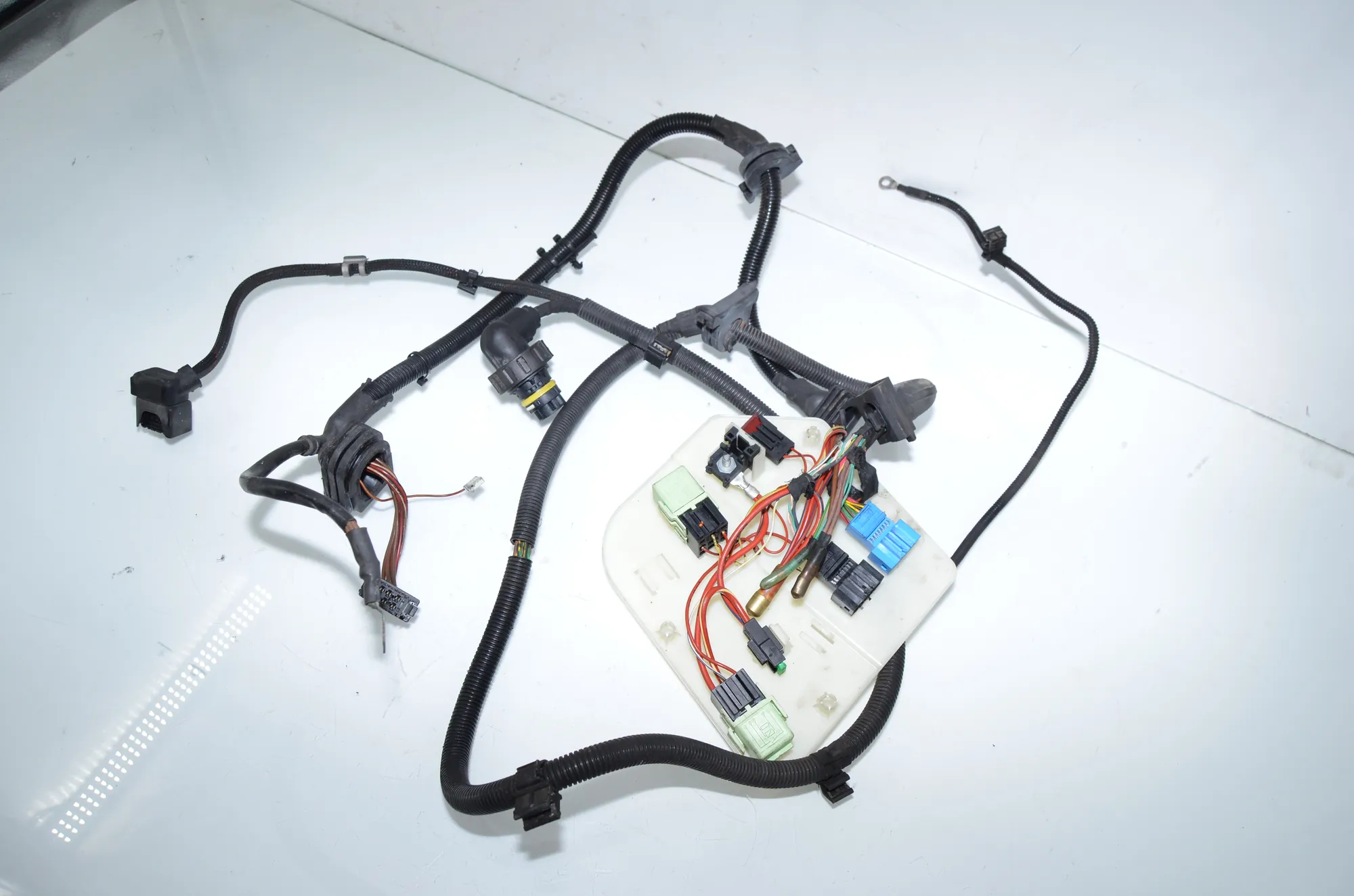 Engine Cable Harness – OEM 8518829 · BMW 5 Touring (F11) M 550 d xDrive 2016 – 4