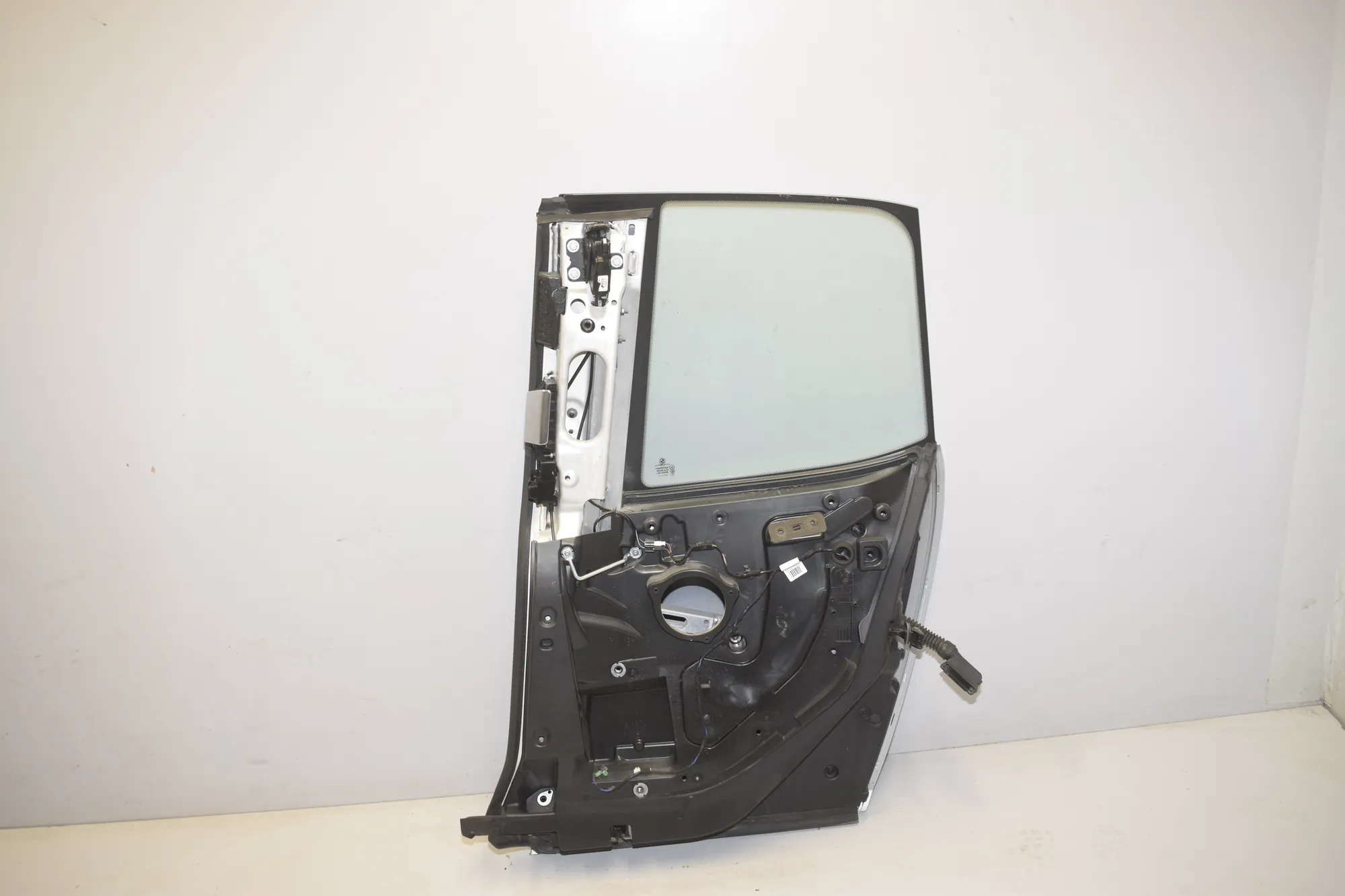 Rear Right Door – OEM 000 · BMW i3 (I01) Electric 2014 – 6