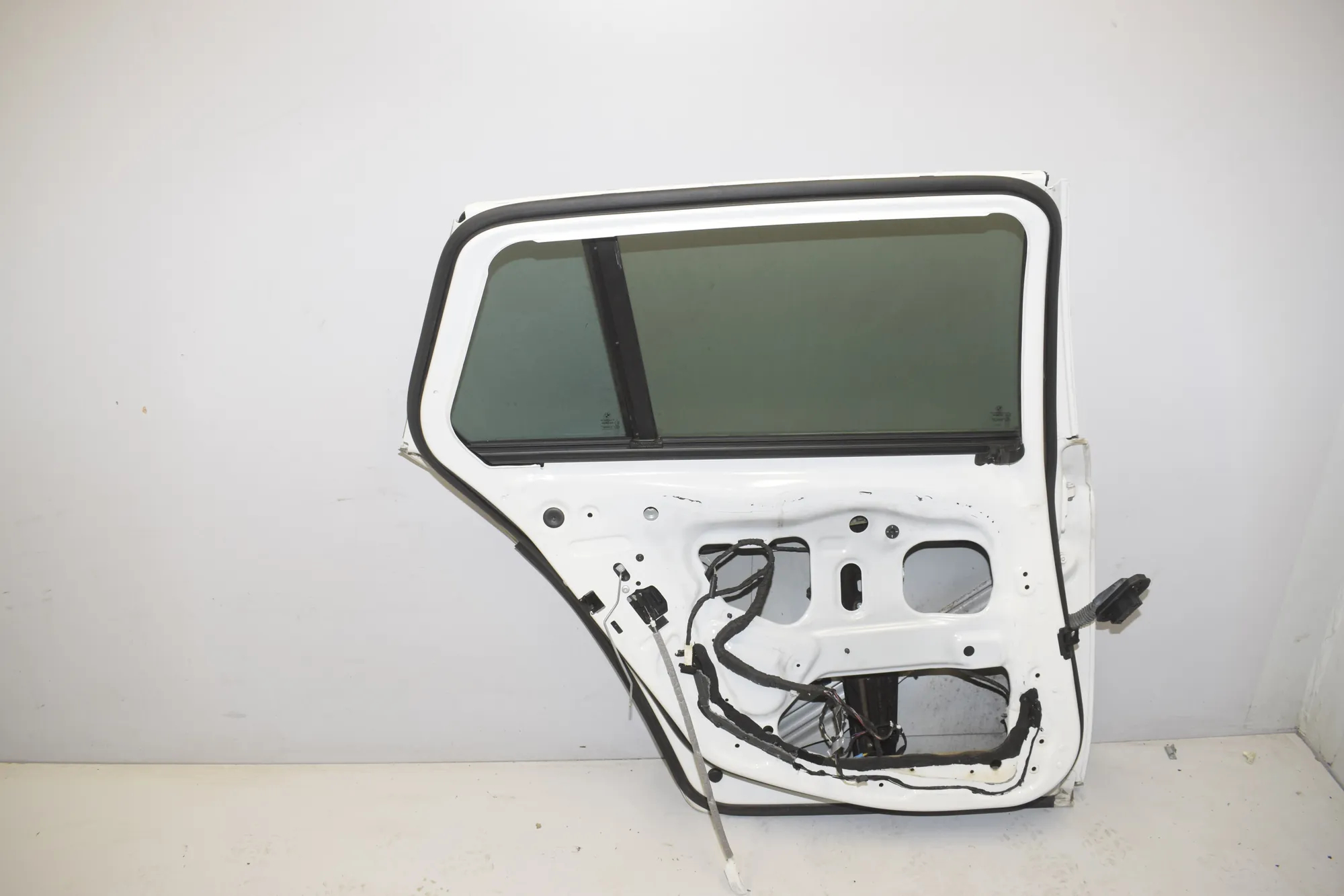 Rear Left Door – OEM 000 · BMW 5 Touring (F11) M 550 d xDrive 2016 – 3